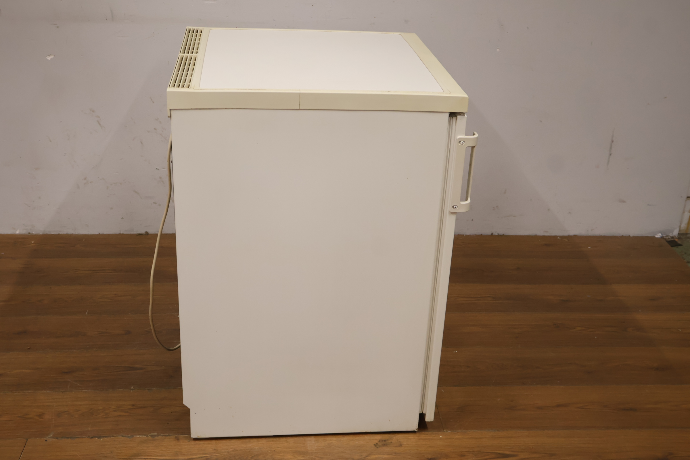 Miele koelkast – foto 4 – kavel bij GSD Auctions, Zoeterwoude