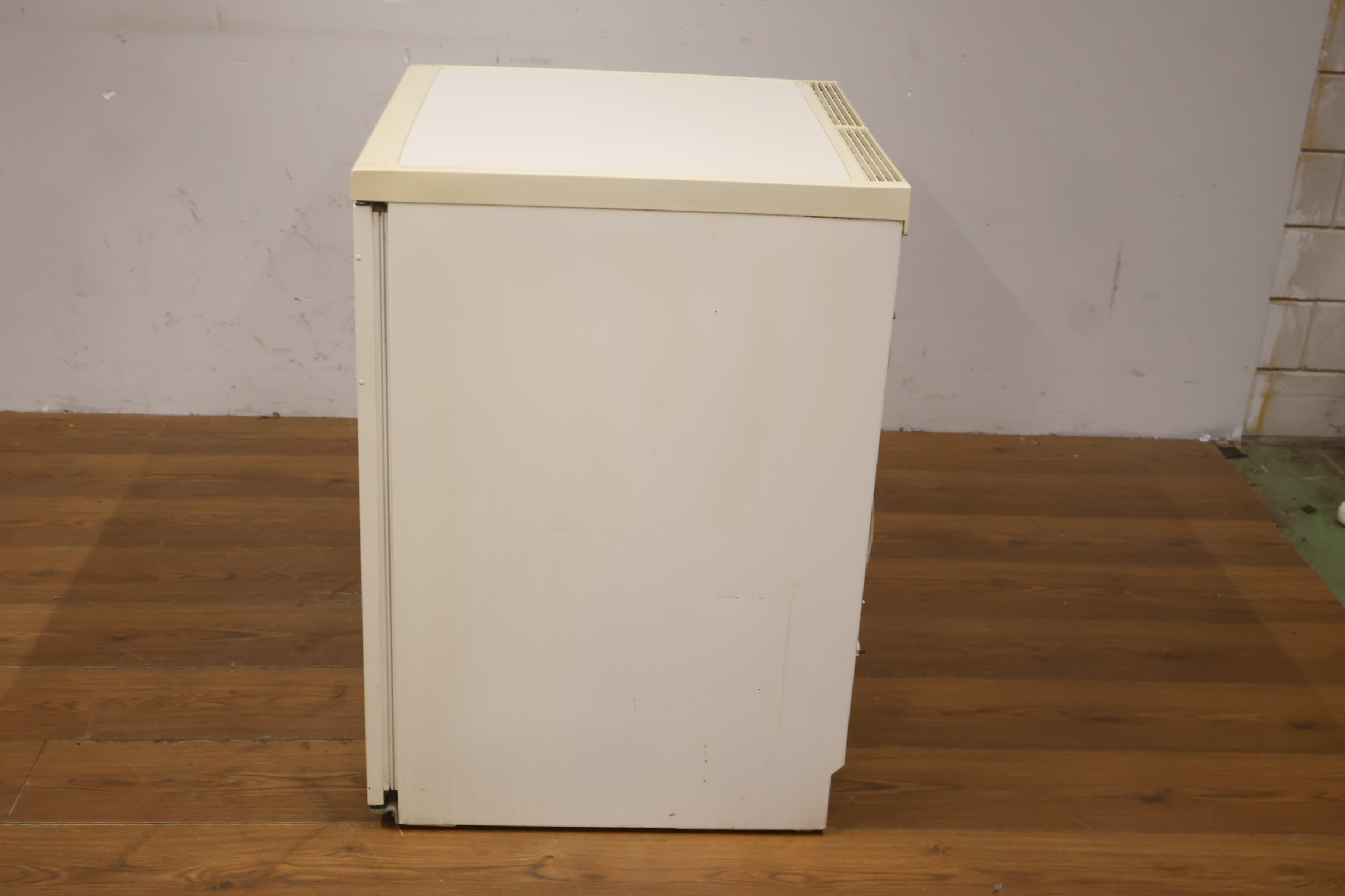 Miele koelkast – foto 8 – kavel bij GSD Auctions, Zoeterwoude