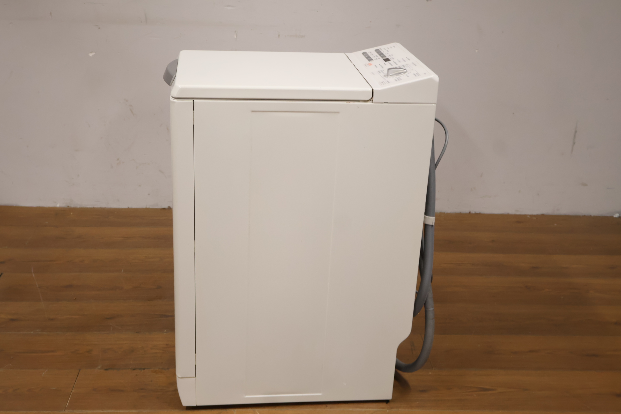 Bovenladende wasmachine – foto 8 – kavel bij GSD Auctions, Zoeterwoude