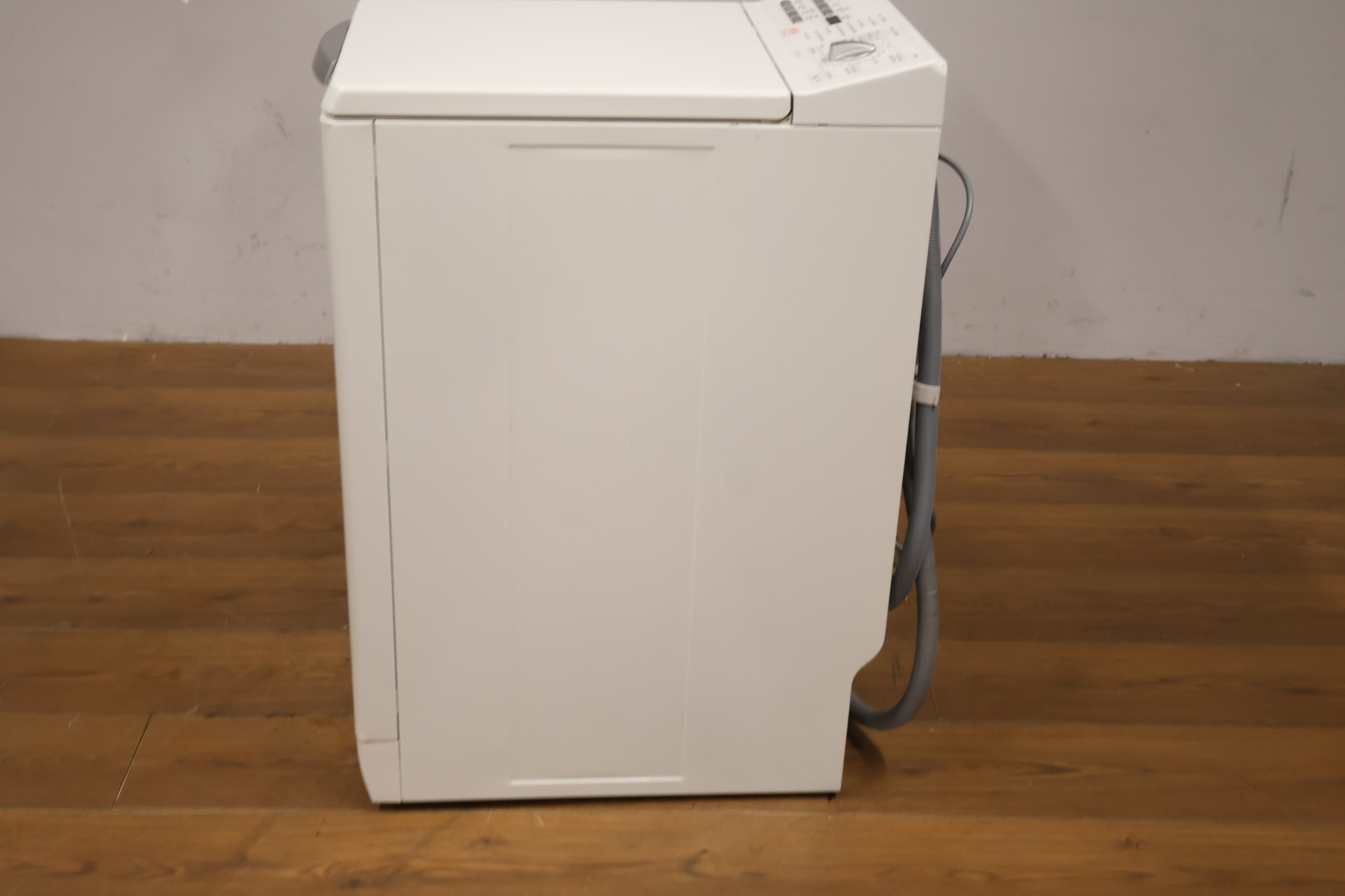 Bovenladende wasmachine – foto 9 – kavel bij GSD Auctions, Zoeterwoude