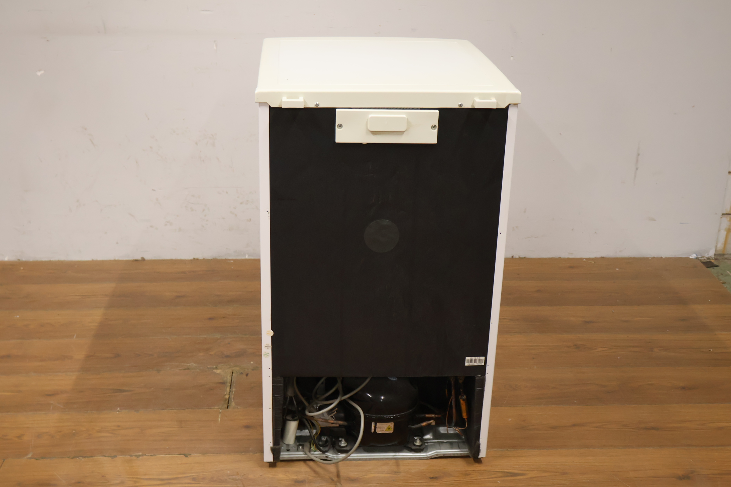 Exquisit mini koelkast wit – foto 5 – kavel bij GSD Auctions, Zoeterwoude