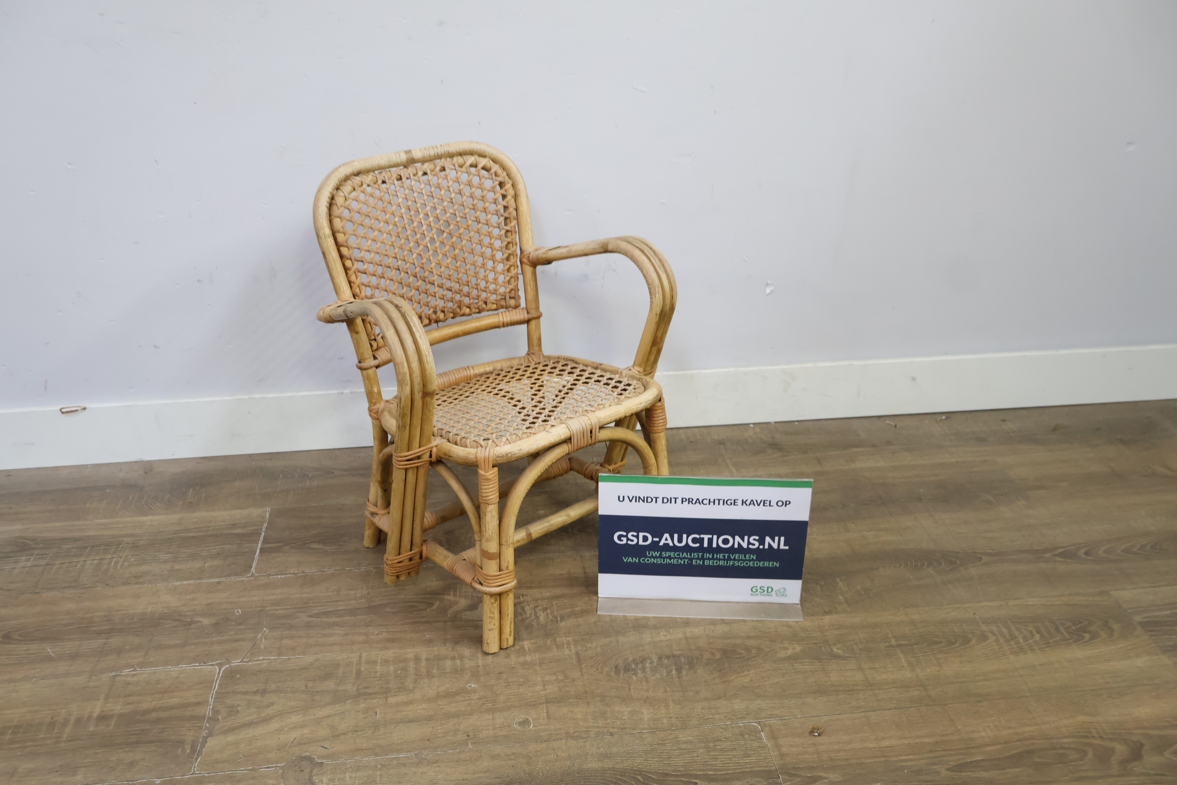 Rotan kinderstoel – foto 2 – kavel bij GSD Auctions, Zoeterwoude
