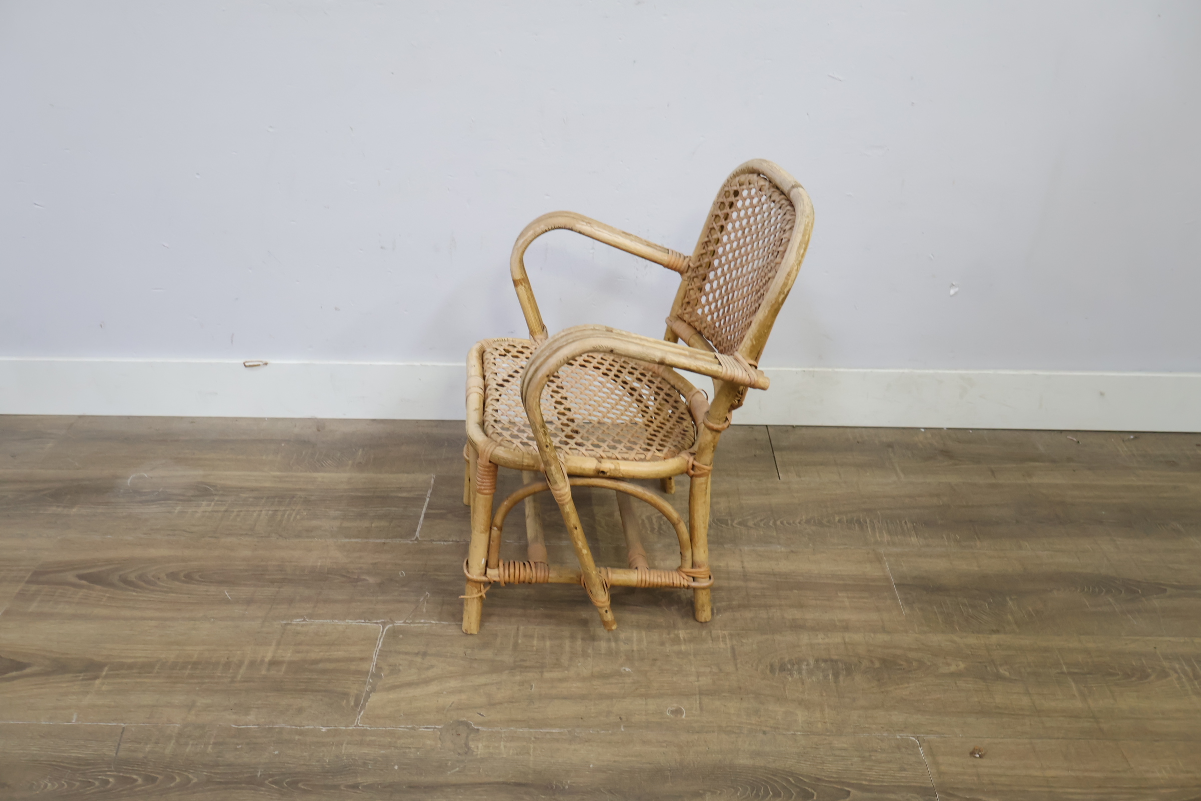 Rotan kinderstoel – foto 7 – kavel bij GSD Auctions, Zoeterwoude