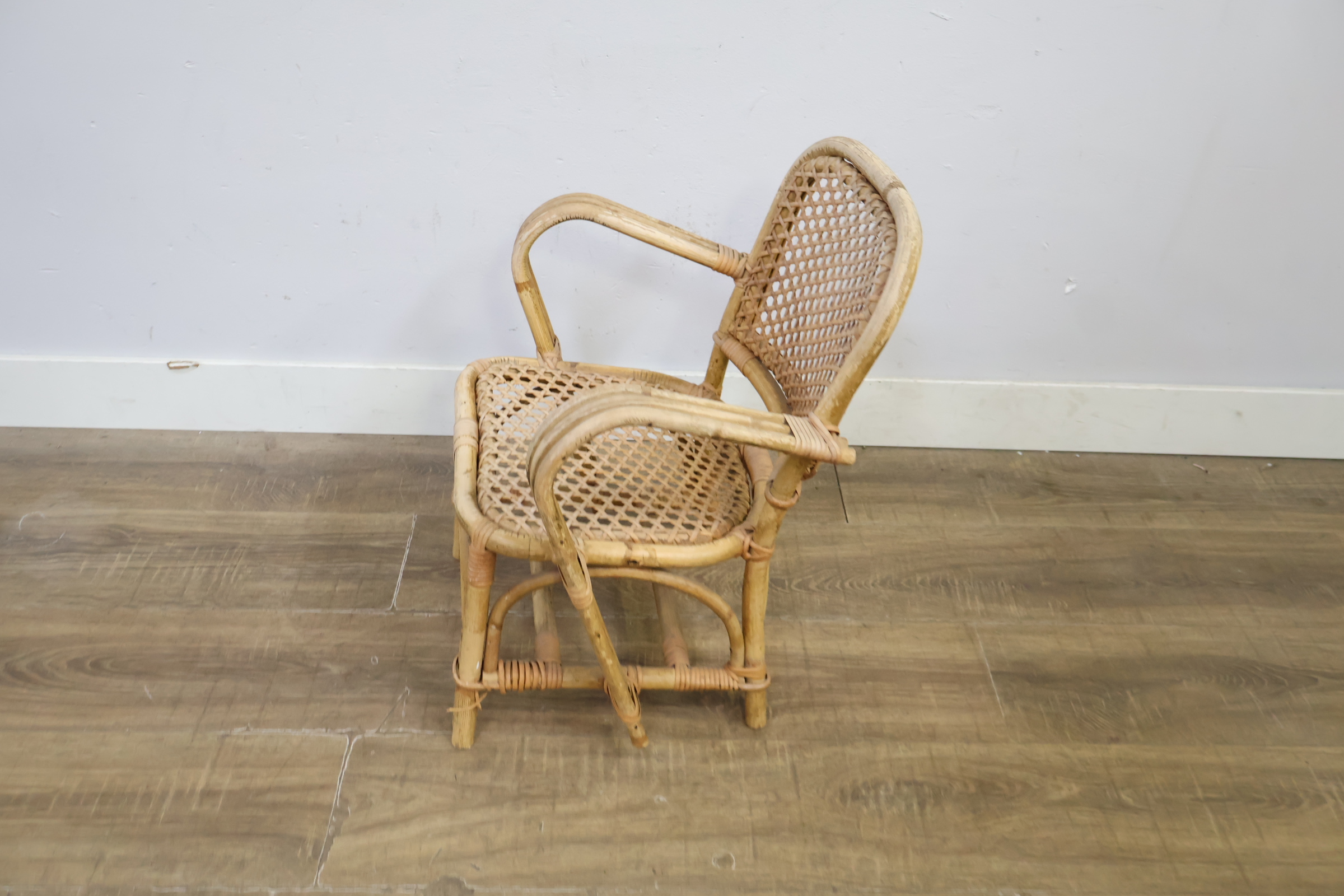 Rotan kinderstoel – foto 8 – kavel bij GSD Auctions, Zoeterwoude