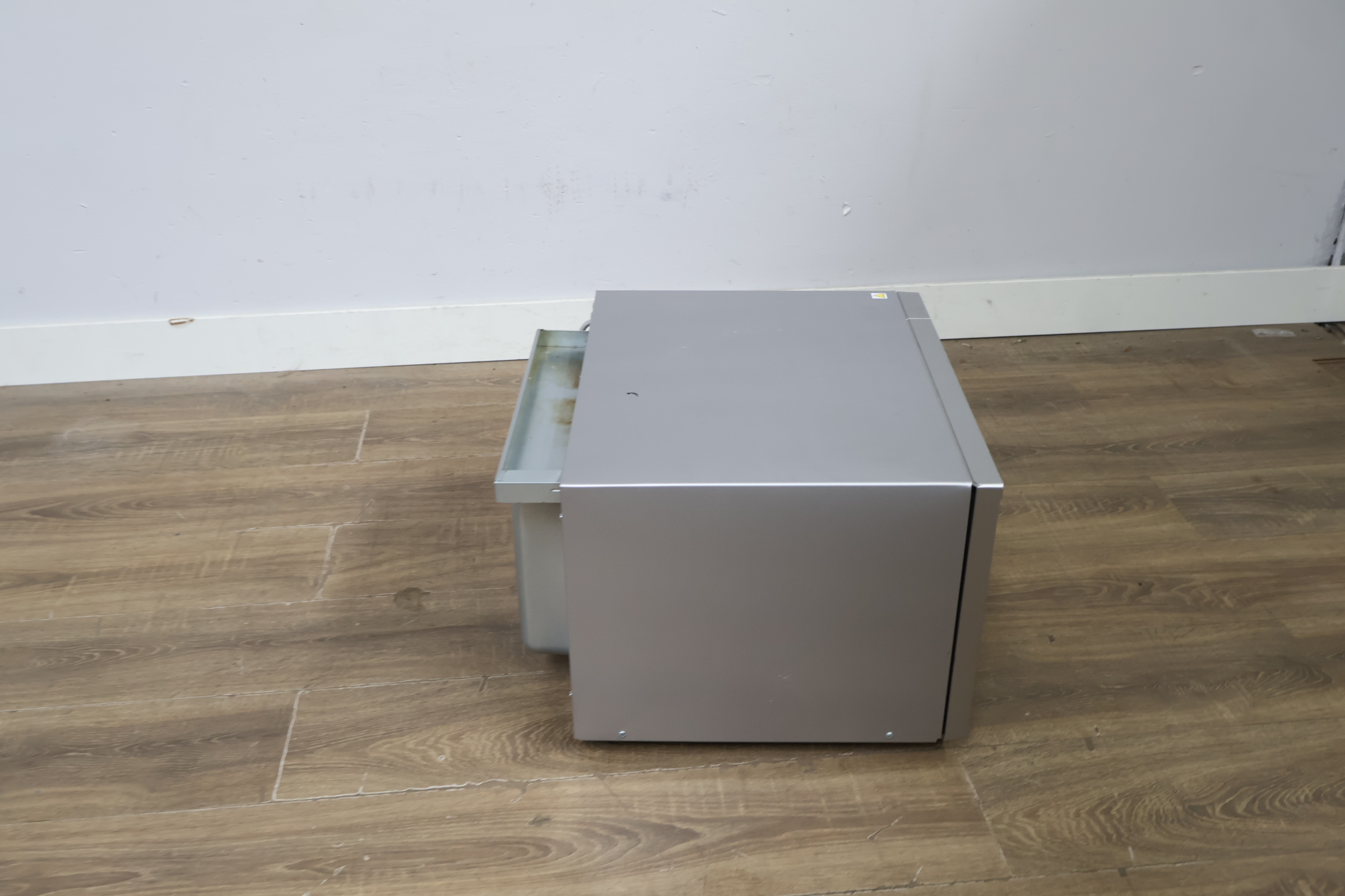 Sharp Inverter Magnetron – foto 3 – kavel bij GSD Auctions, Zoeterwoude