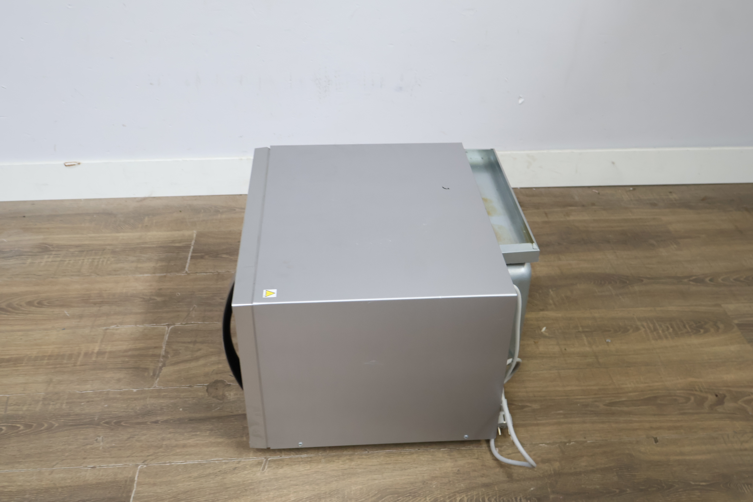Sharp Inverter Magnetron – foto 8 – kavel bij GSD Auctions, Zoeterwoude