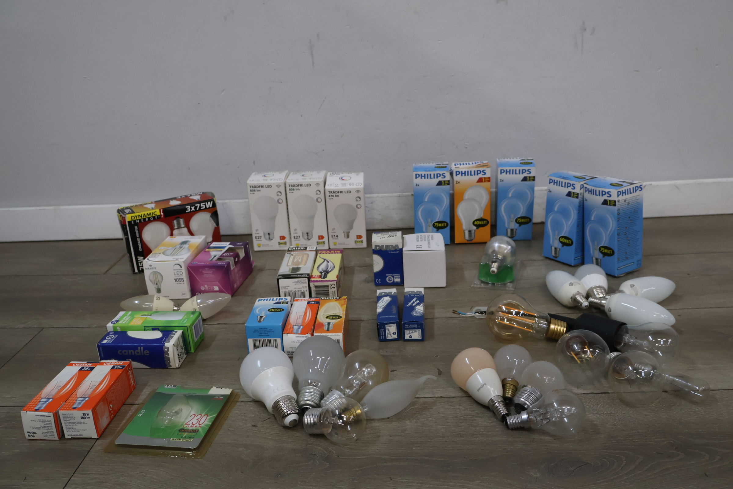 Diverse gloeilampen en LED-lampen – foto 3 – kavel bij GSD Auctions, Zoeterwoude