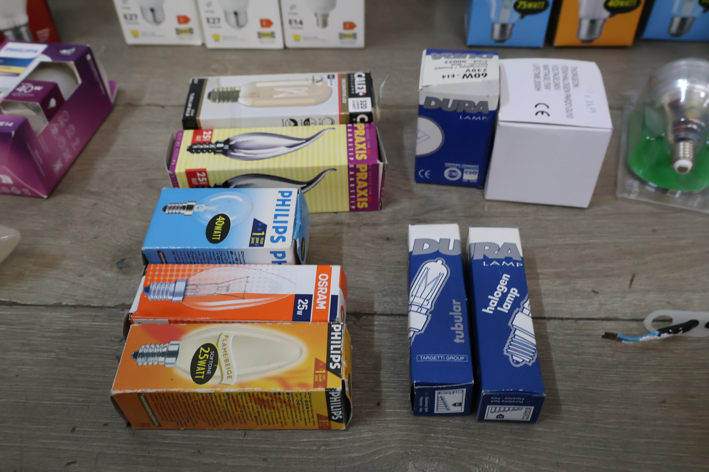 Diverse gloeilampen en LED-lampen – foto 9 – kavel bij GSD Auctions, Zoeterwoude