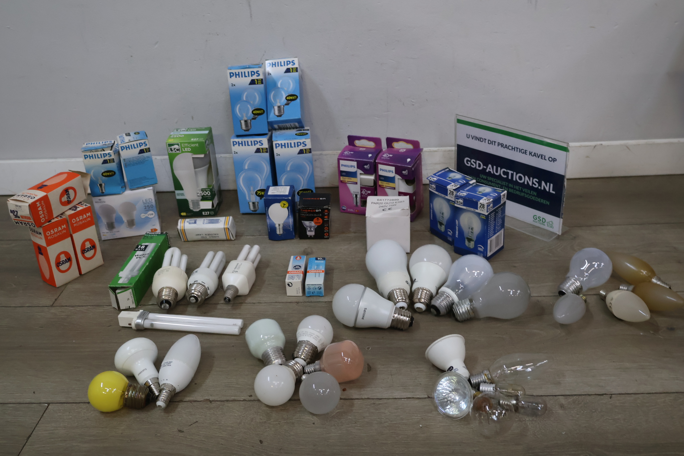 Verzameling diverse lichtbronnen Philips, Osram en meer – foto 2 – kavel bij GSD Auctions, Zoeterwoude