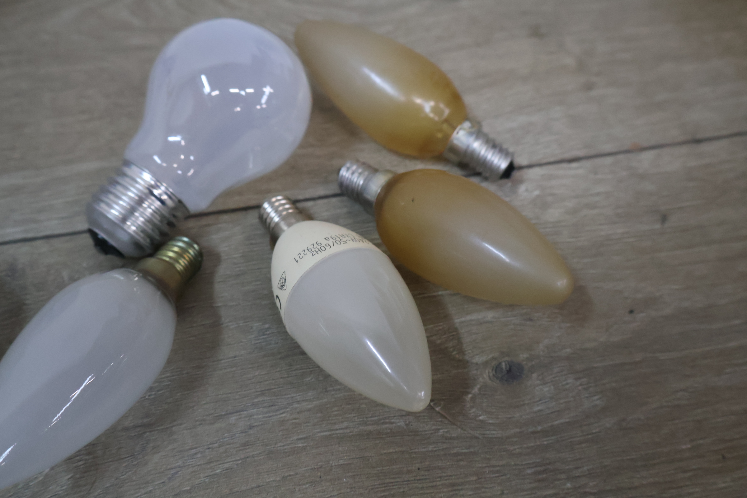 Verzameling diverse lichtbronnen Philips, Osram en meer – foto 6 – kavel bij GSD Auctions, Zoeterwoude