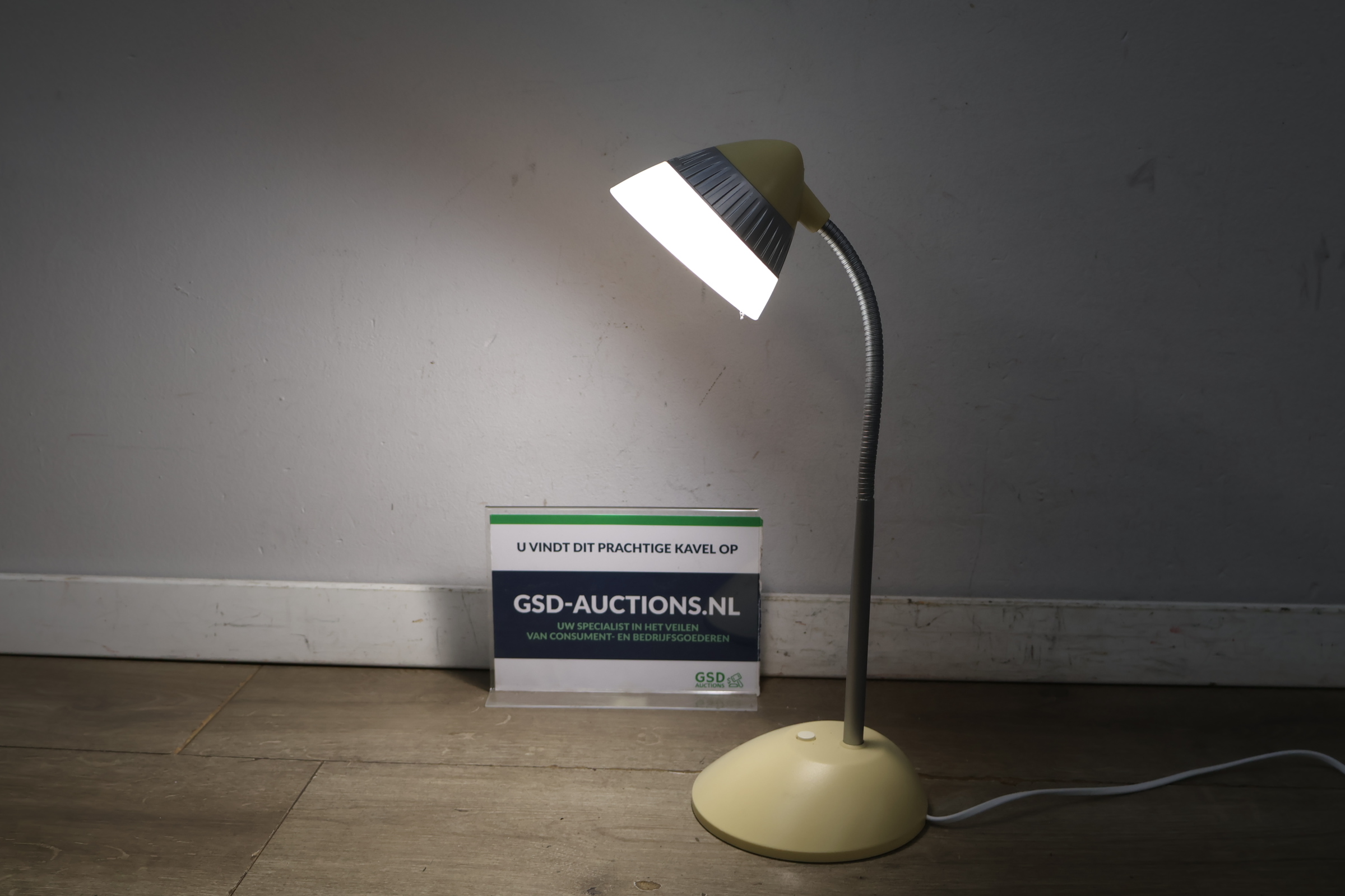 Bureaulamp met flexibele hals – foto 2 – kavel bij GSD Auctions, Zoeterwoude