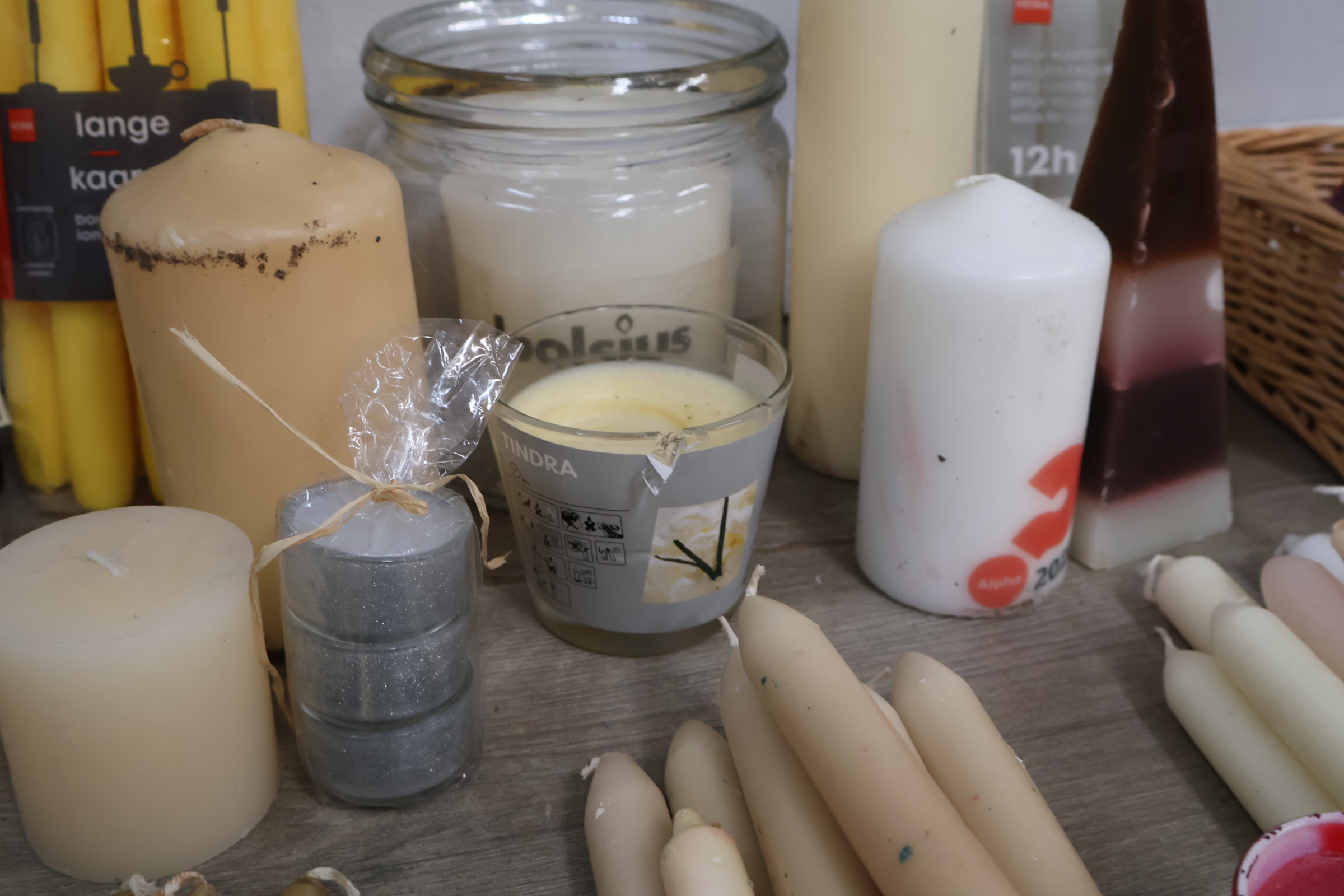 Diverse kaarsen en theelichthouders inclusief Bolsius – foto 9 – kavel bij GSD Auctions, Zoeterwoude