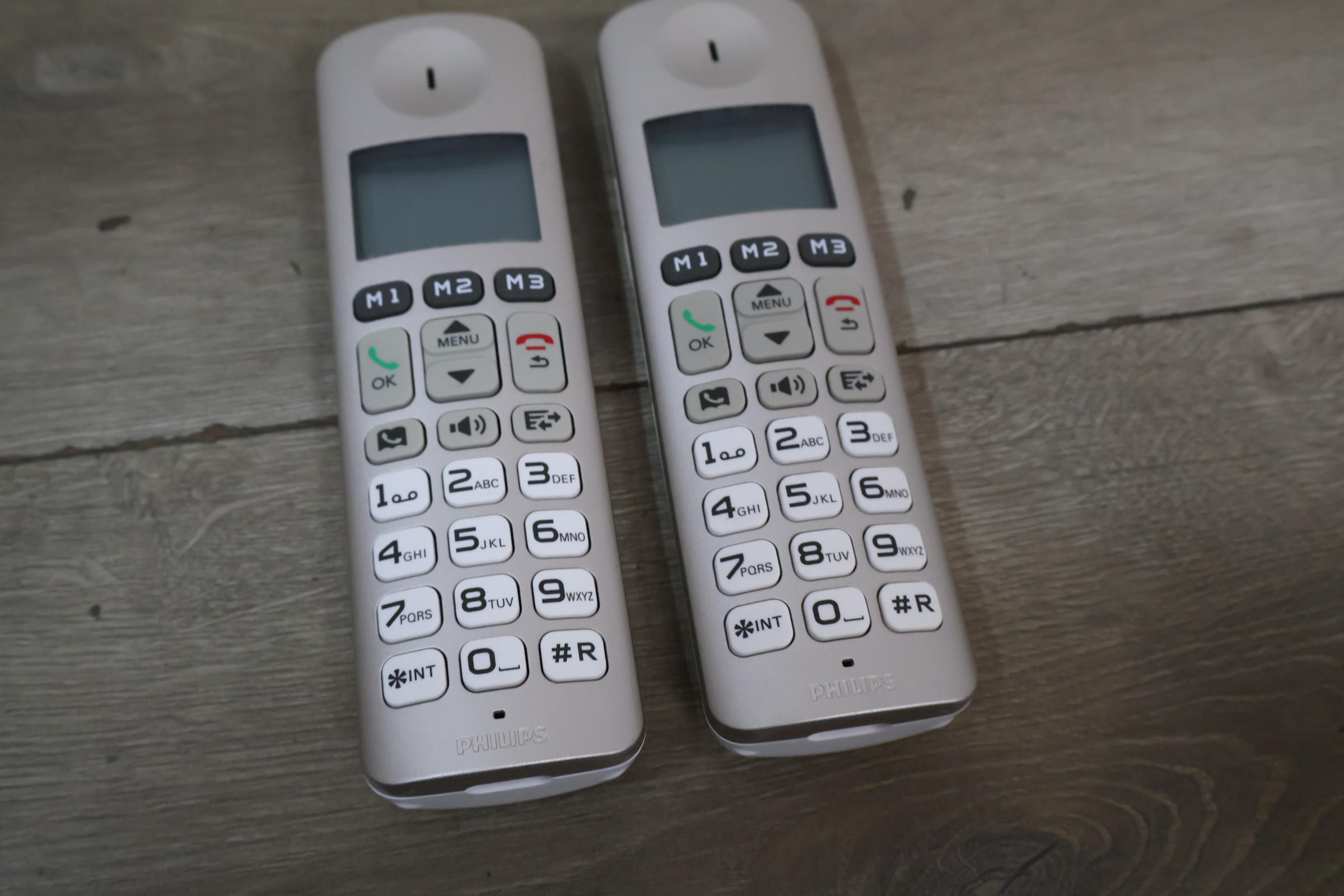 Philips XL305 Duo draadloze telefoonset met antwoordapparaat – foto 8 – kavel bij GSD Auctions, Zoeterwoude