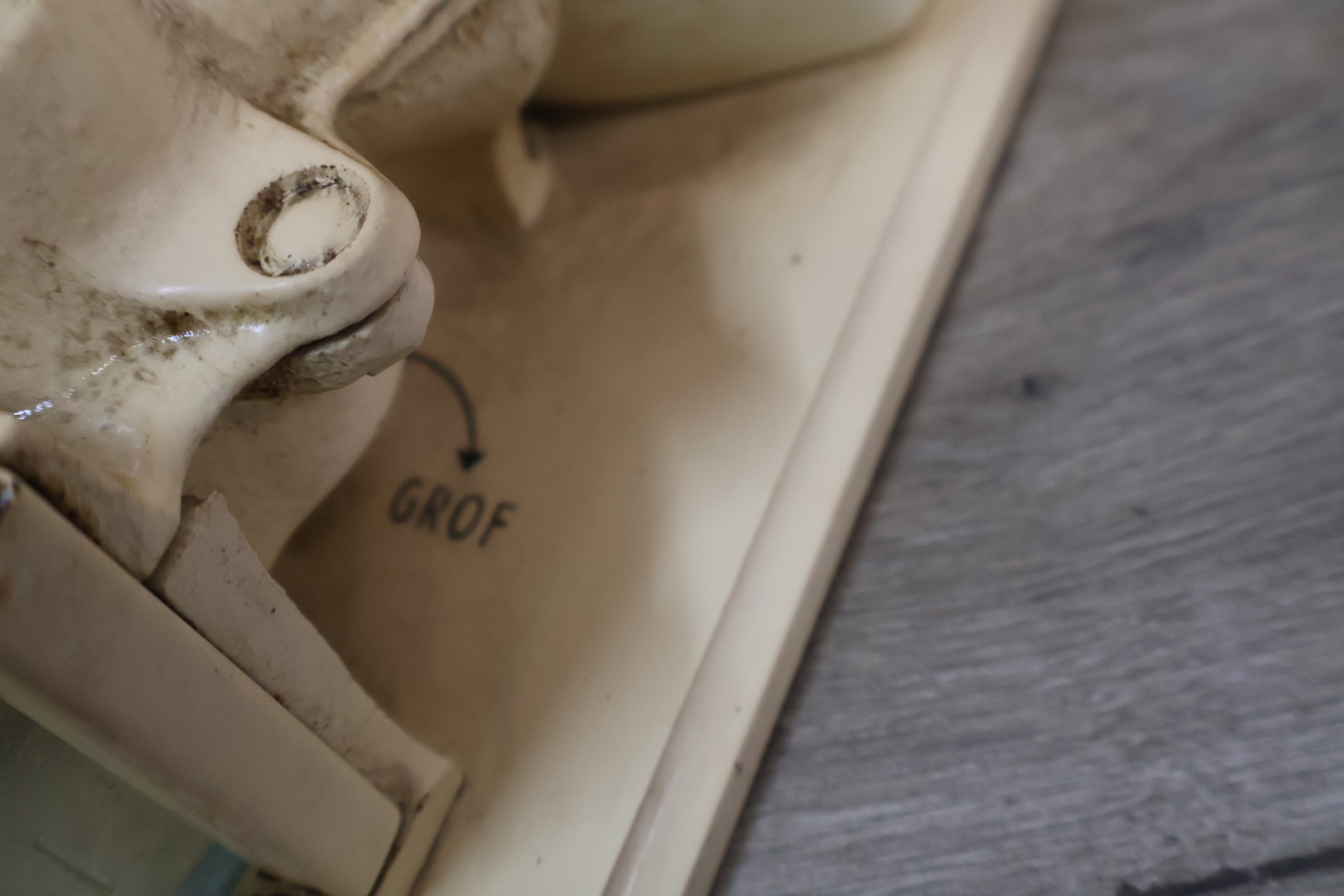 D.E. Koffie handmatige koffiemolen – foto 10 – kavel bij GSD Auctions, Zoeterwoude
