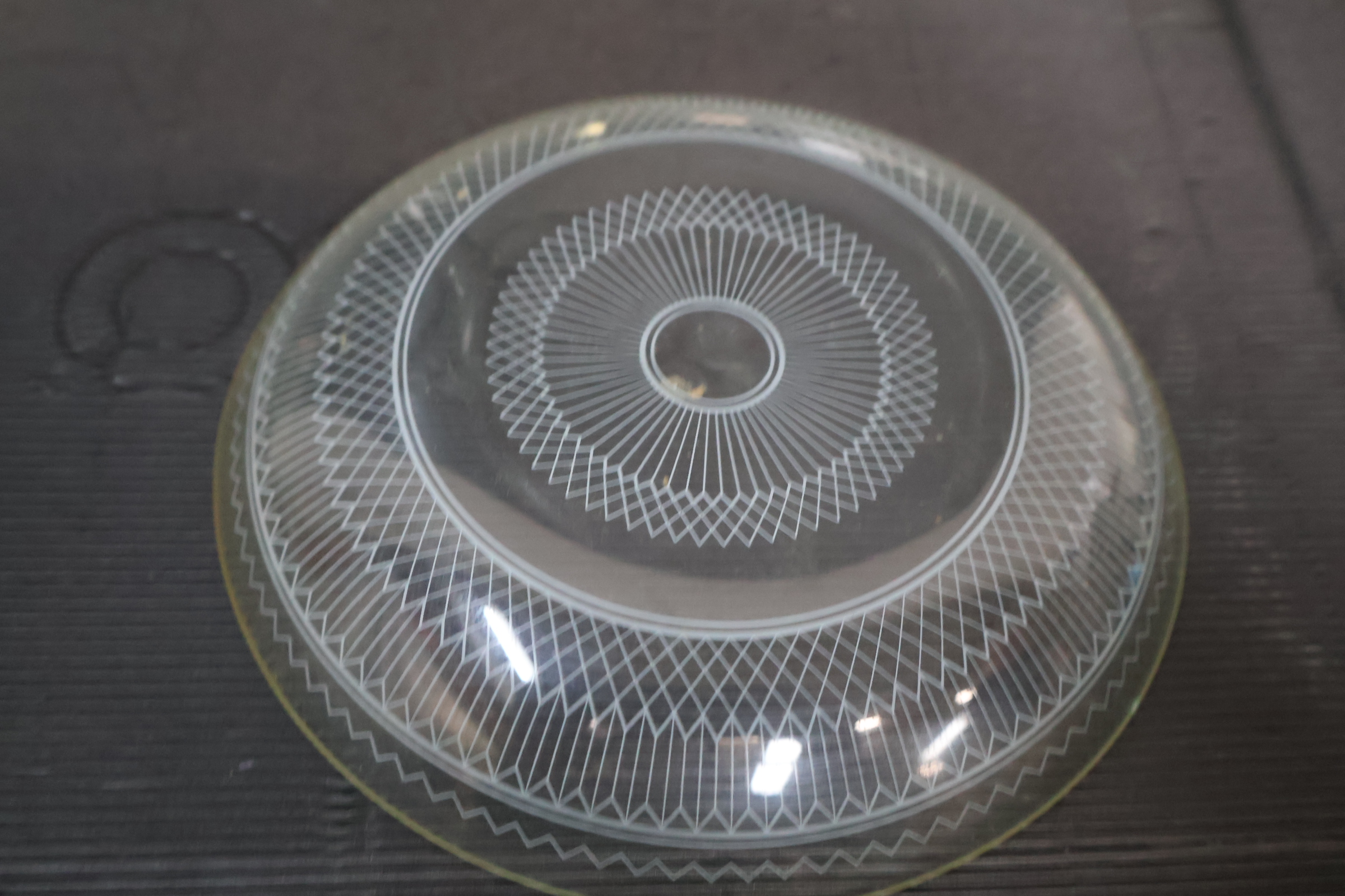 Glazen servies met goudkleurige rand en decor – foto 7 – kavel bij GSD Auctions, Zoeterwoude