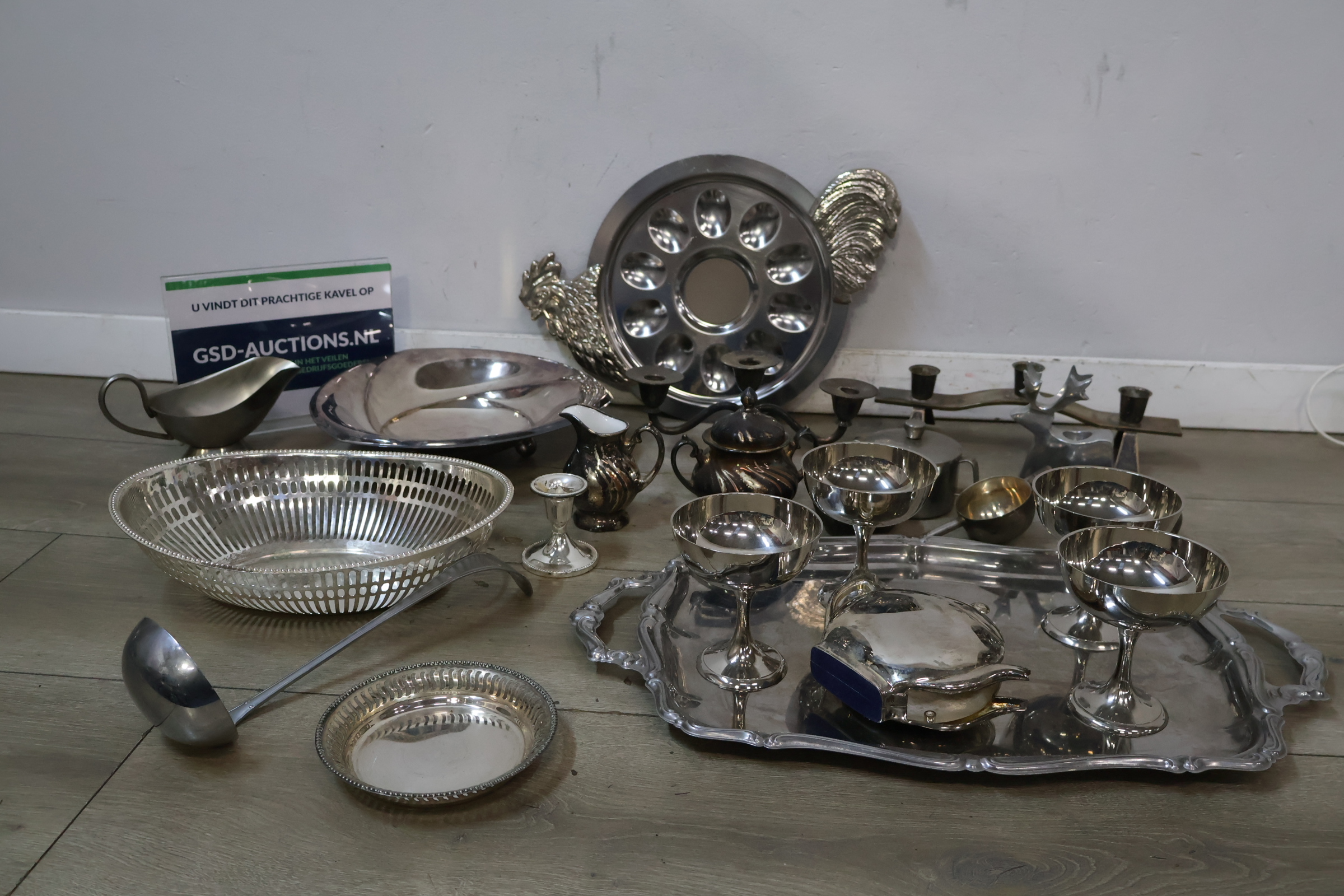 Set verzilverde serveer- en decoratievoorwerpen – kavel bij GSD Auctions, Zoeterwoude
