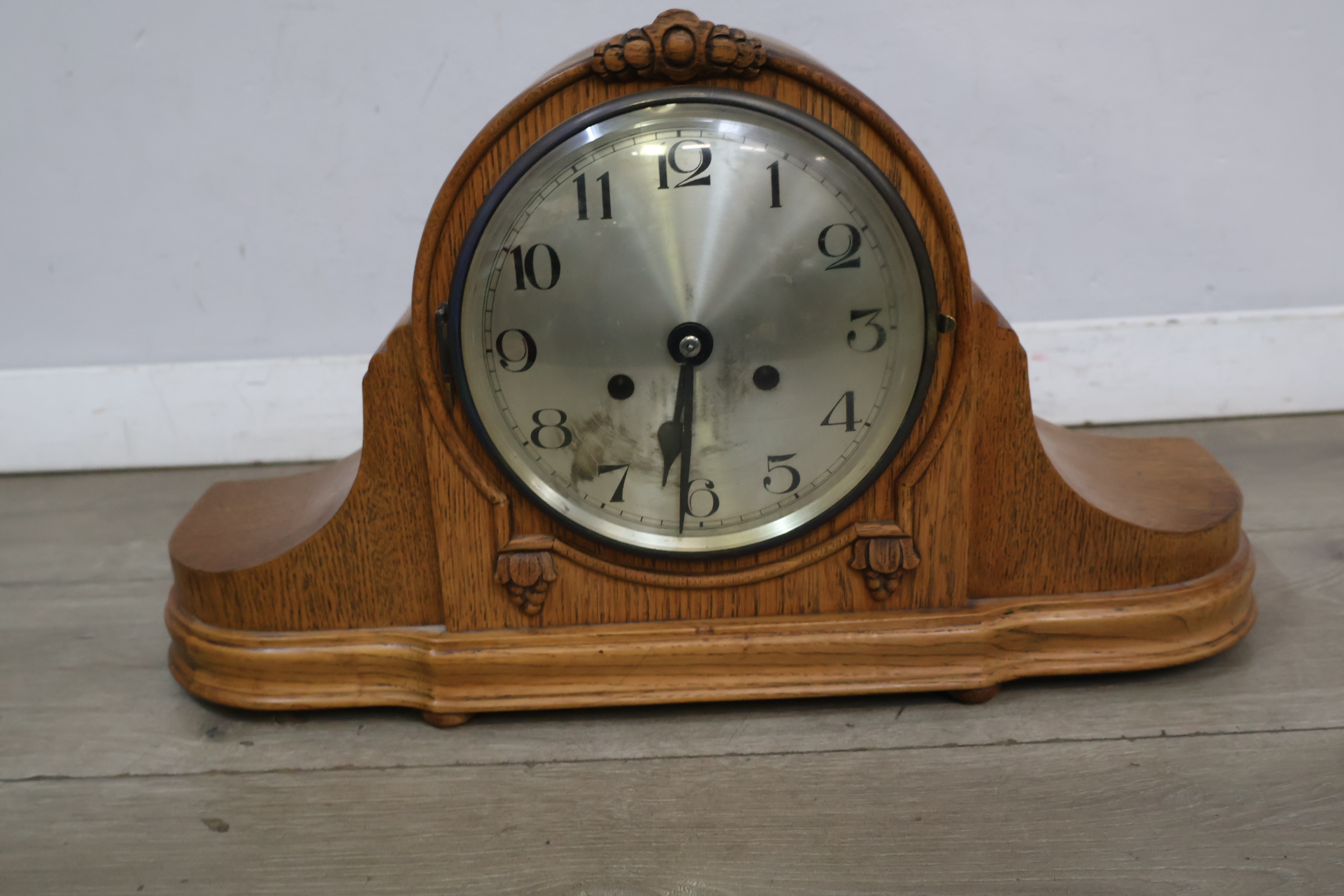 Antieke houten mantelklok – foto 3 – kavel bij GSD Auctions, Zoeterwoude