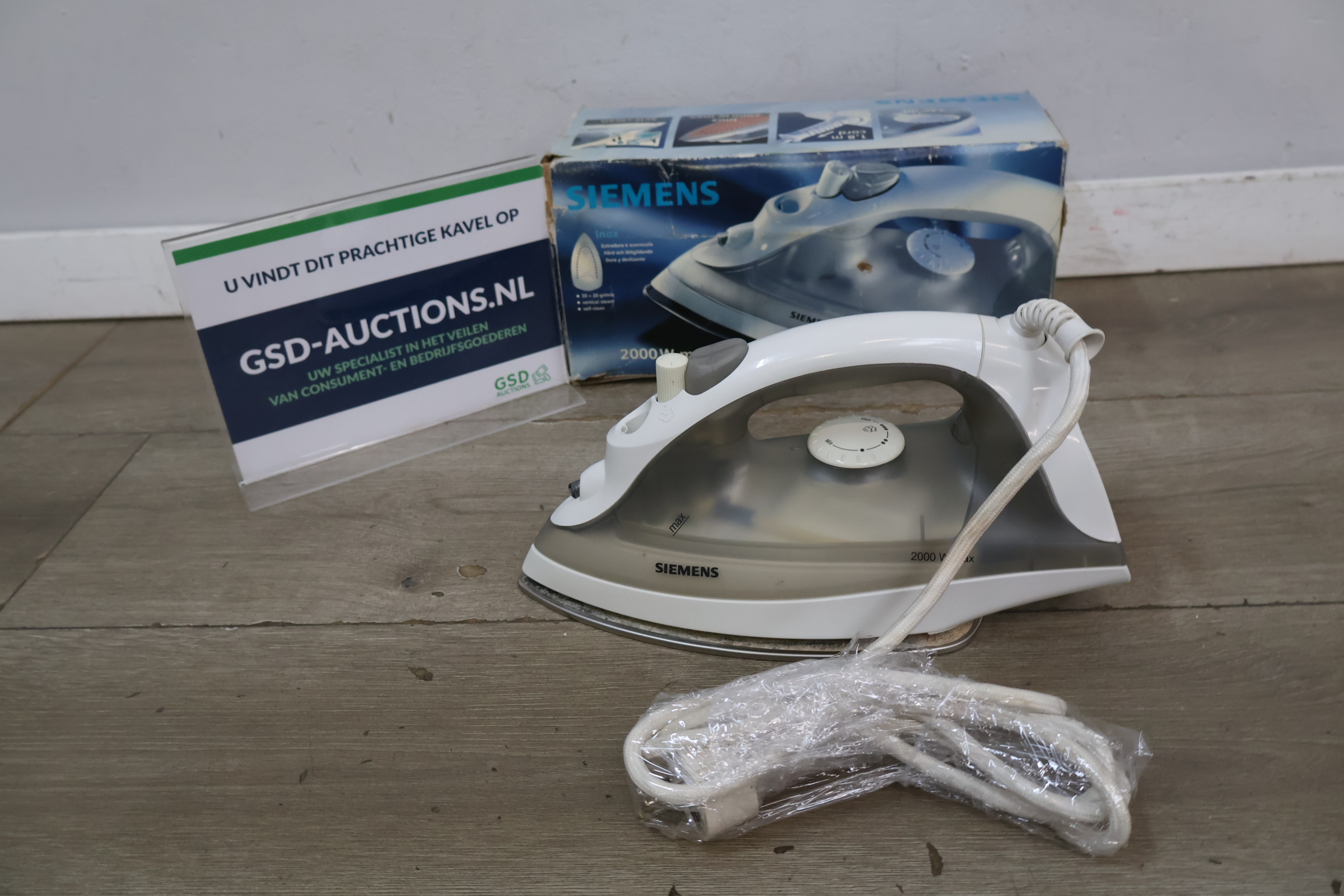 Siemens stoomstrijkijzer 2000W – kavel bij GSD Auctions, Zoeterwoude