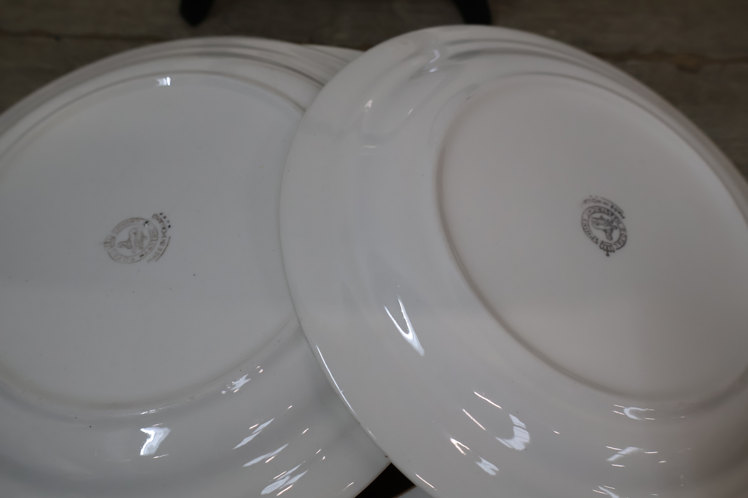 Compleet servies met bruine rand – foto 8 – kavel bij GSD Auctions, Zoeterwoude