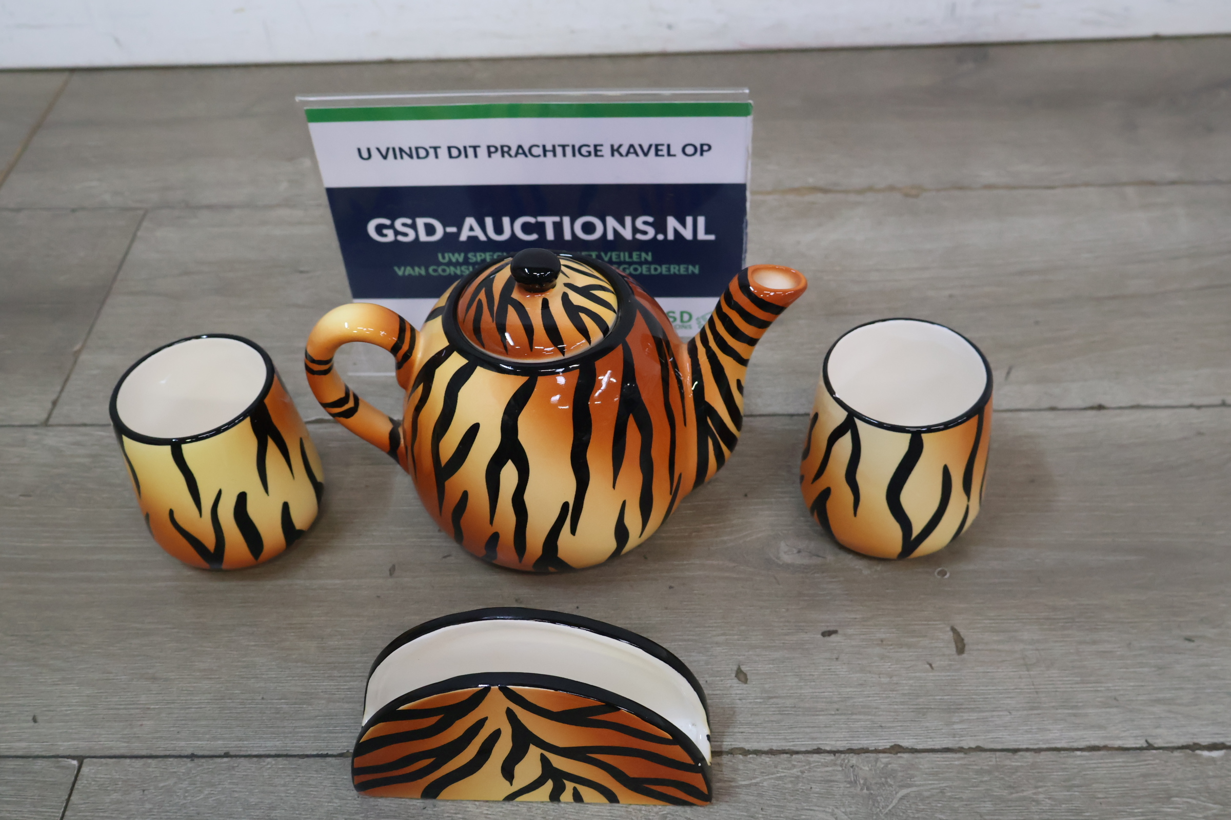 Theeset met tijgerprint servies – foto 2 – kavel bij GSD Auctions, Zoeterwoude