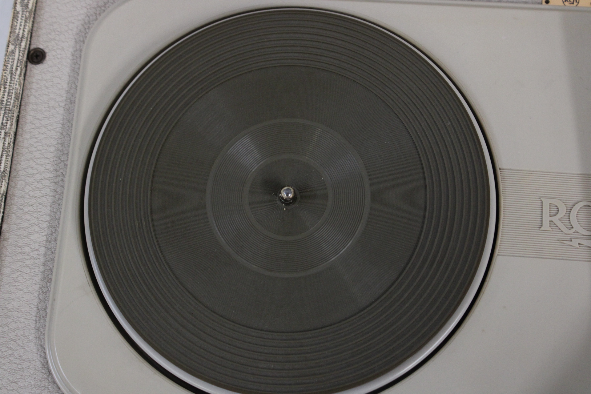 RCA platenspeler koffer – foto 5 – kavel bij GSD Auctions, Zoeterwoude