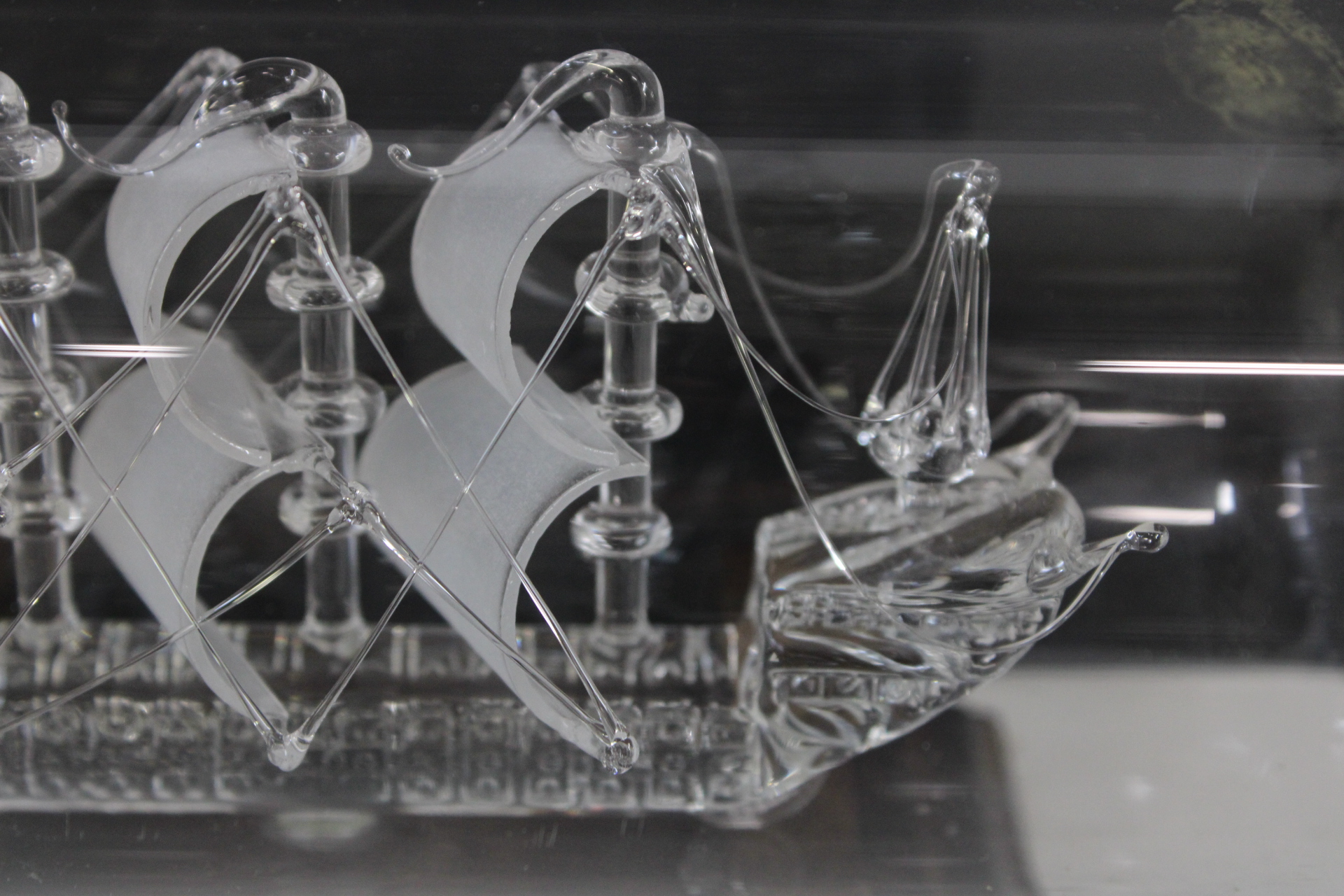 Glazen Schip in Fles 'Victory' op Houten standaard – foto 6 – kavel bij GSD Auctions, Zoeterwoude