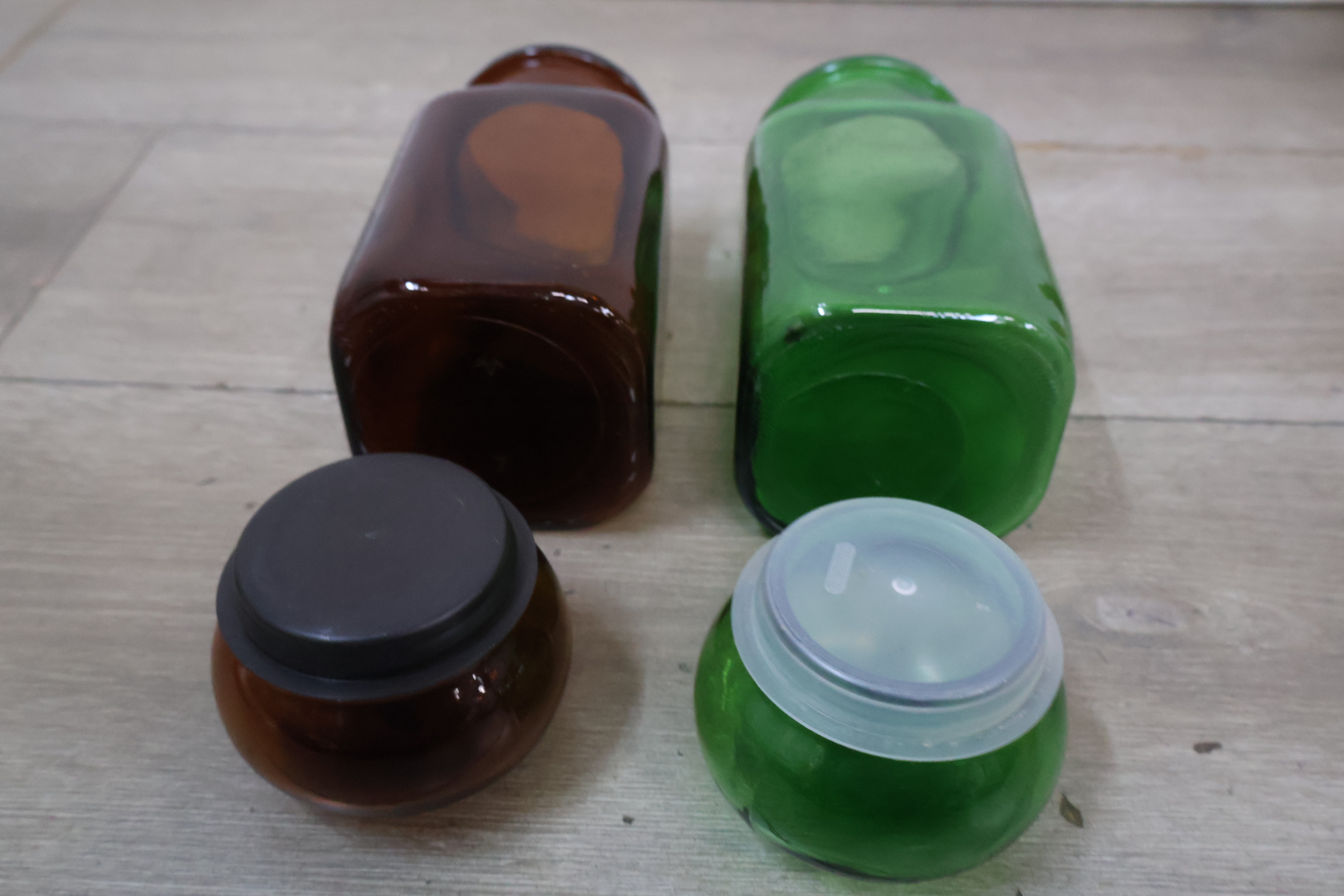Antieke glazen apothekersflessen set – foto 7 – kavel bij GSD Auctions, Zoeterwoude