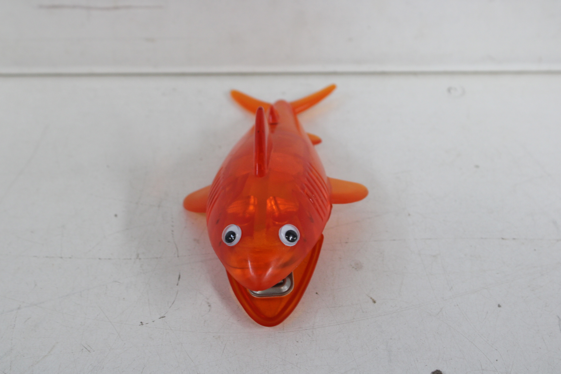 Oranje Nietmachine Haai – foto 3 – kavel bij GSD Auctions, Zoeterwoude