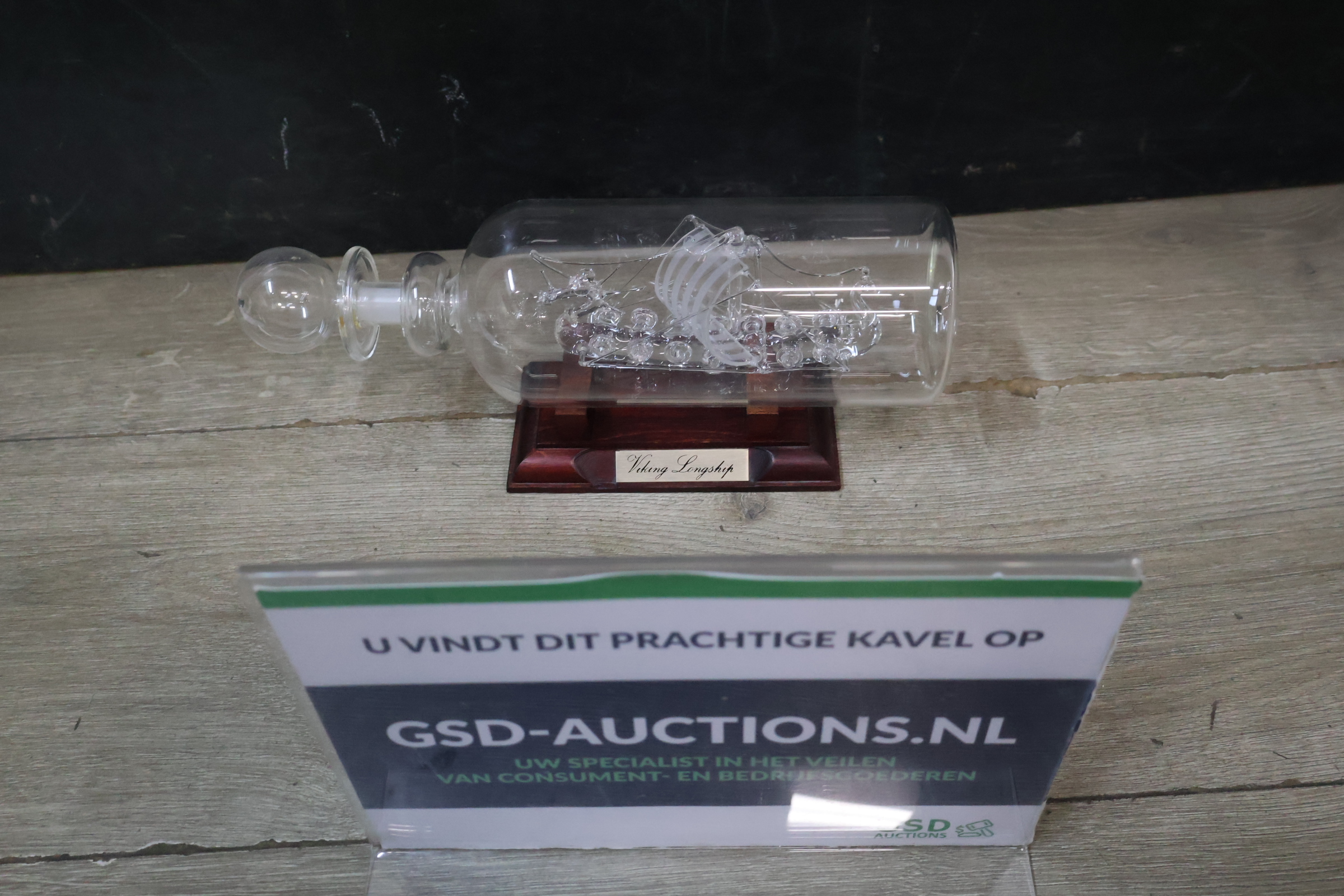 Glazen Viking Langschip in Fles – foto 2 – kavel bij GSD Auctions, Zoeterwoude
