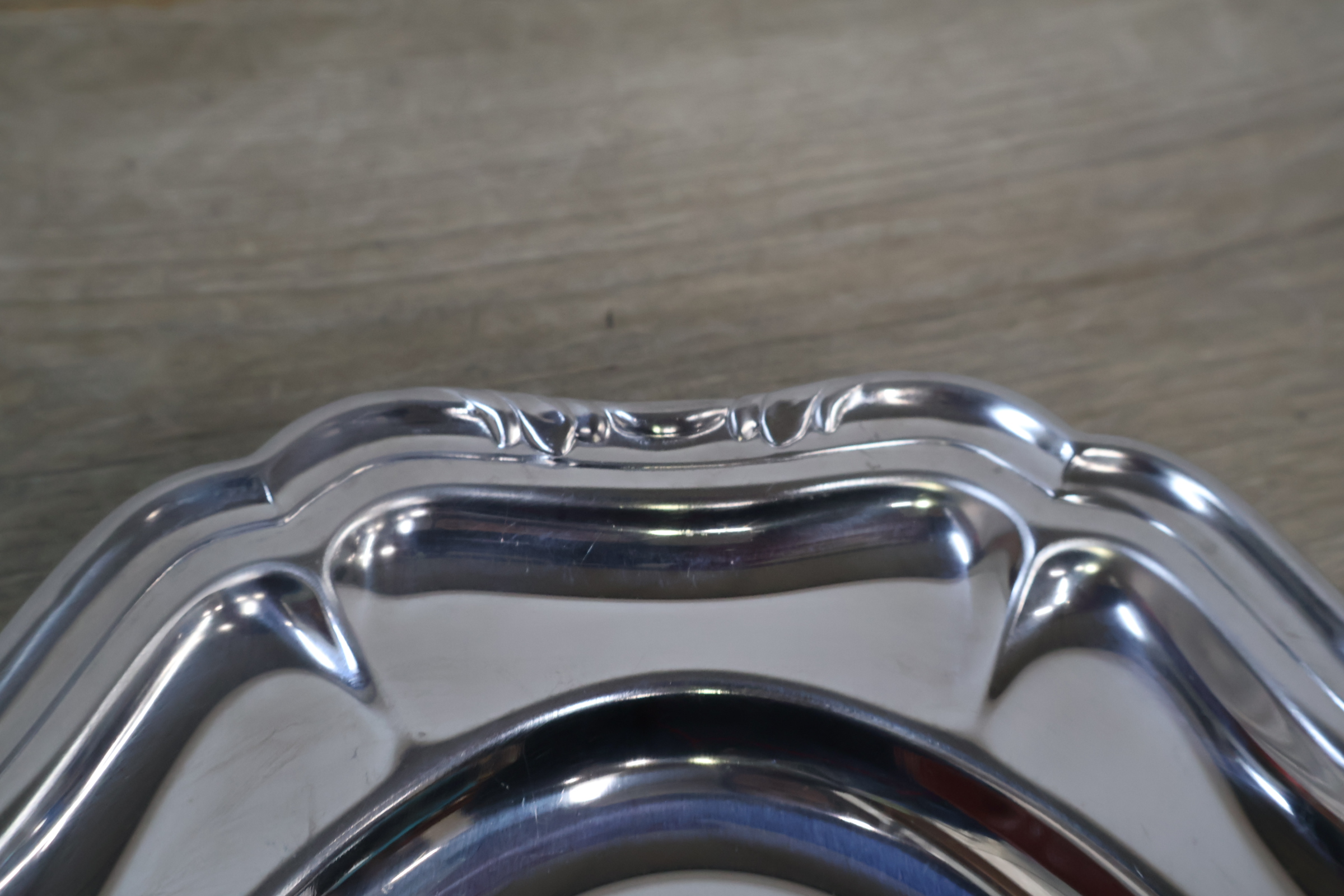 Set verzilverde schalen met sierlijke randen – foto 8 – kavel bij GSD Auctions, Zoeterwoude