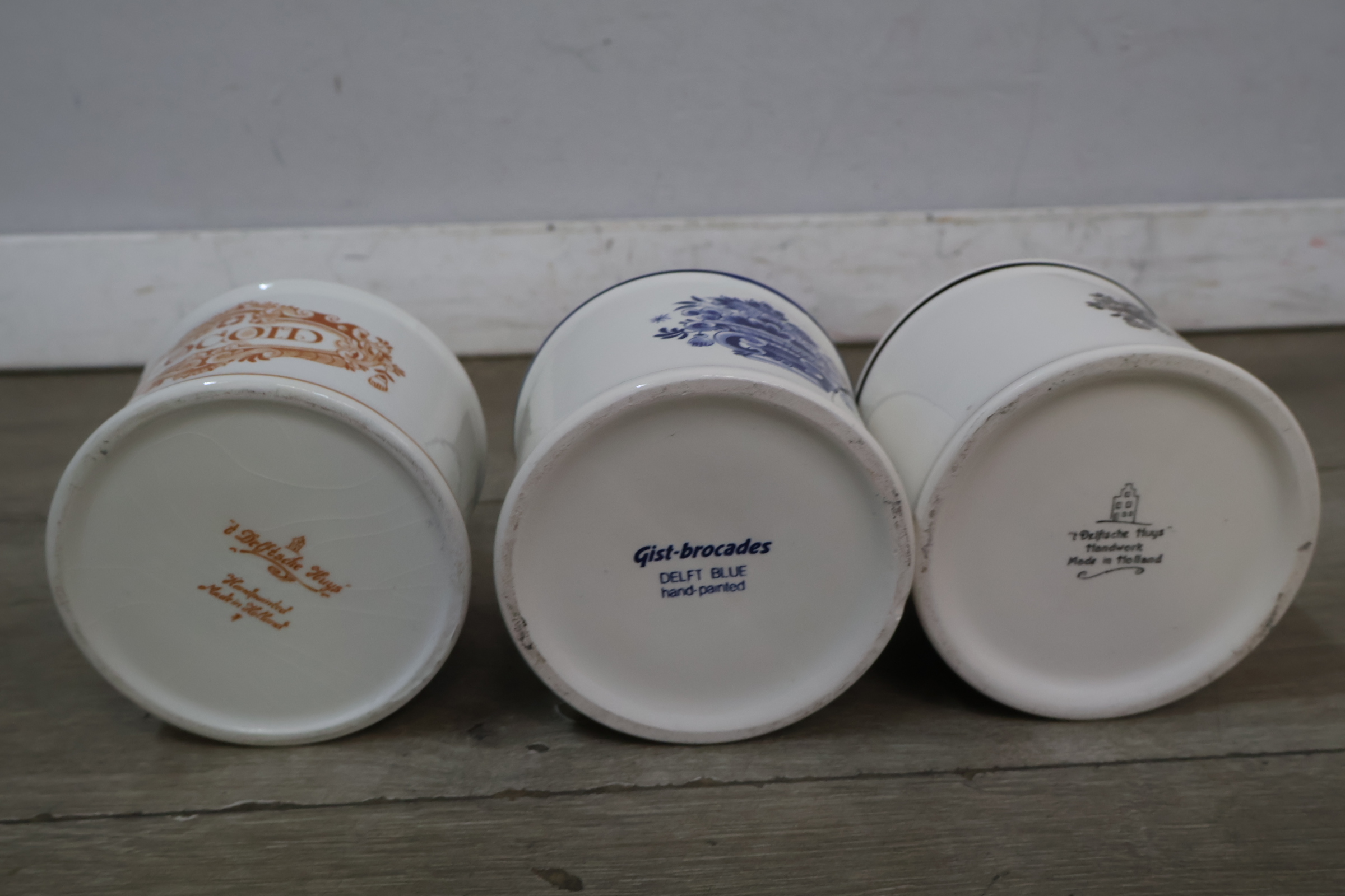 Drie keramische voorraadpotten met deksels – foto 7 – kavel bij GSD Auctions, Zoeterwoude