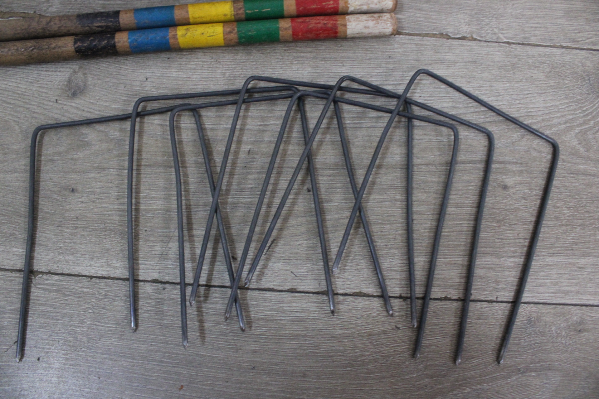 Set Croquetballen met stokken en poortjes – foto 3 – kavel bij GSD Auctions, Zoeterwoude