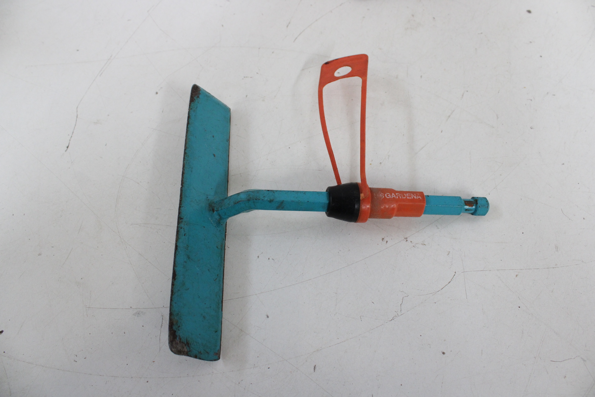 Gardena tuinset met hark, schoffel, cultivator en heggenschaar – foto 3 – kavel bij GSD Auctions, Zoeterwoude