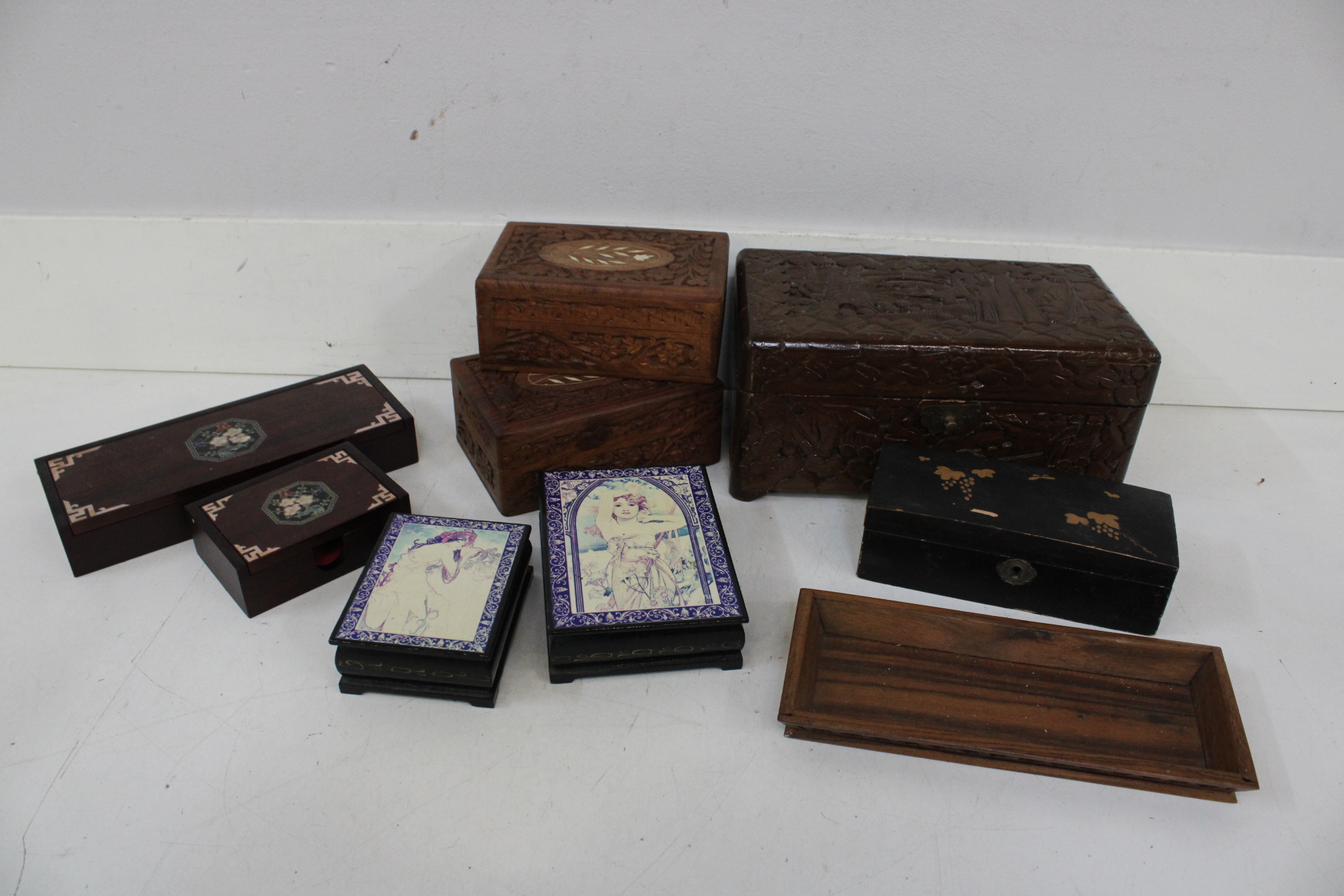 Set van houten en lakdoosjes – foto 2 – kavel bij GSD Auctions, Zoeterwoude