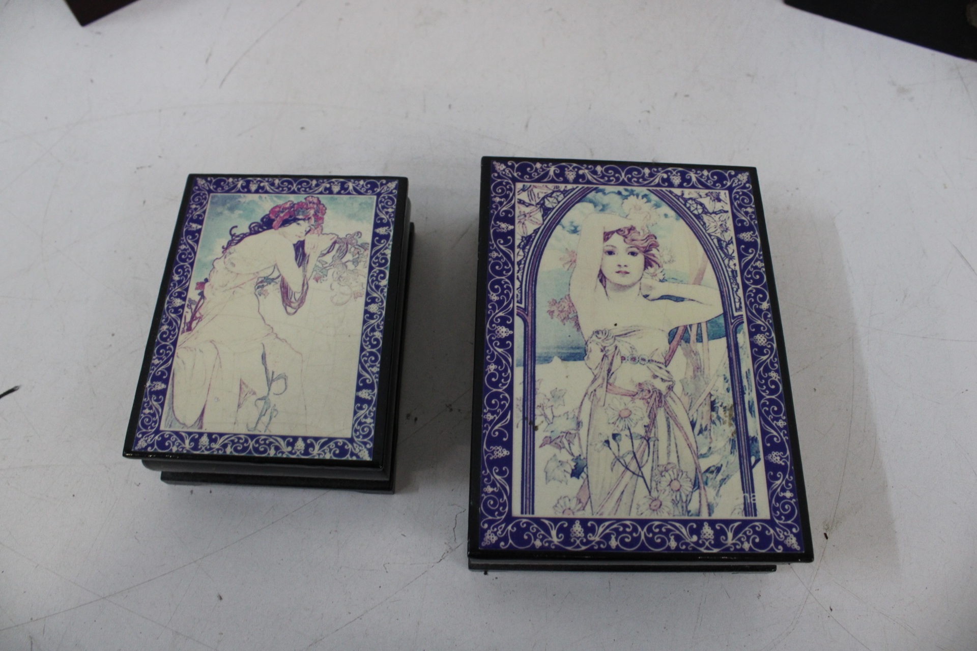 Set van houten en lakdoosjes – foto 4 – kavel bij GSD Auctions, Zoeterwoude