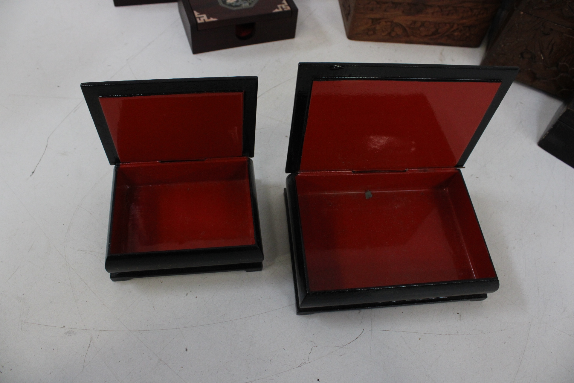 Set van houten en lakdoosjes – foto 5 – kavel bij GSD Auctions, Zoeterwoude