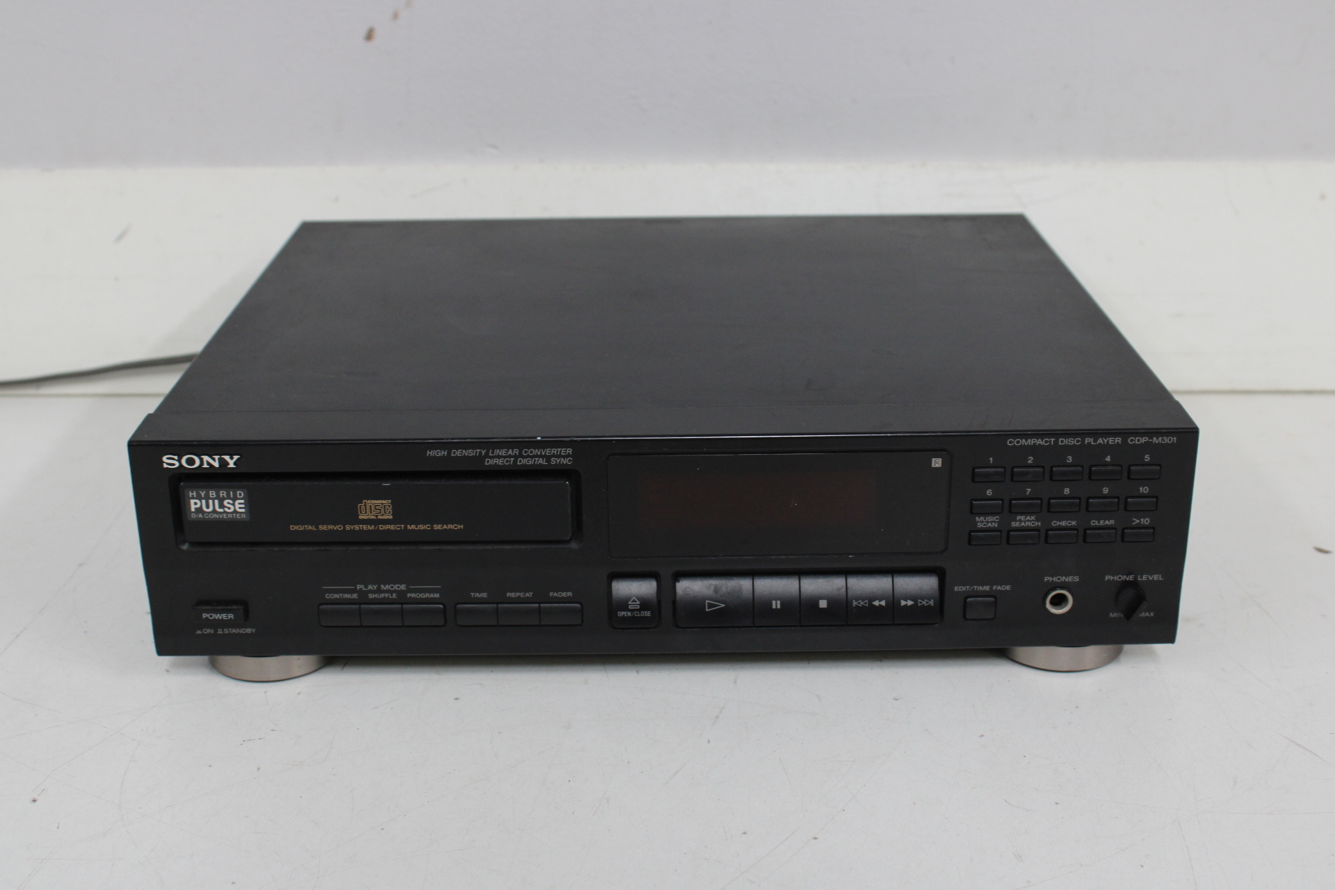 Sony CDP-M301 Compact Disc Player – foto 2 – kavel bij GSD Auctions, Zoeterwoude
