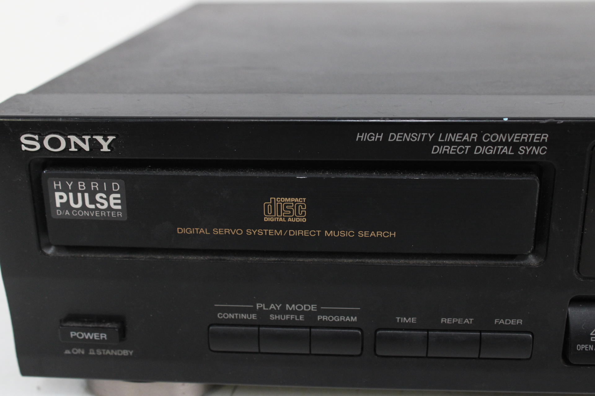 Sony CDP-M301 Compact Disc Player – foto 4 – kavel bij GSD Auctions, Zoeterwoude