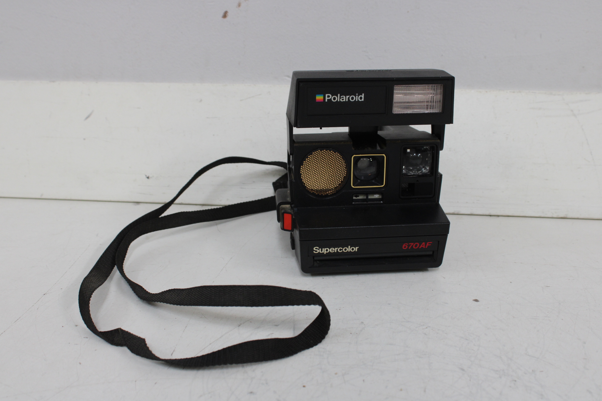 Polaroid Supercolor 670AF instant camera – foto 2 – kavel bij GSD Auctions, Zoeterwoude