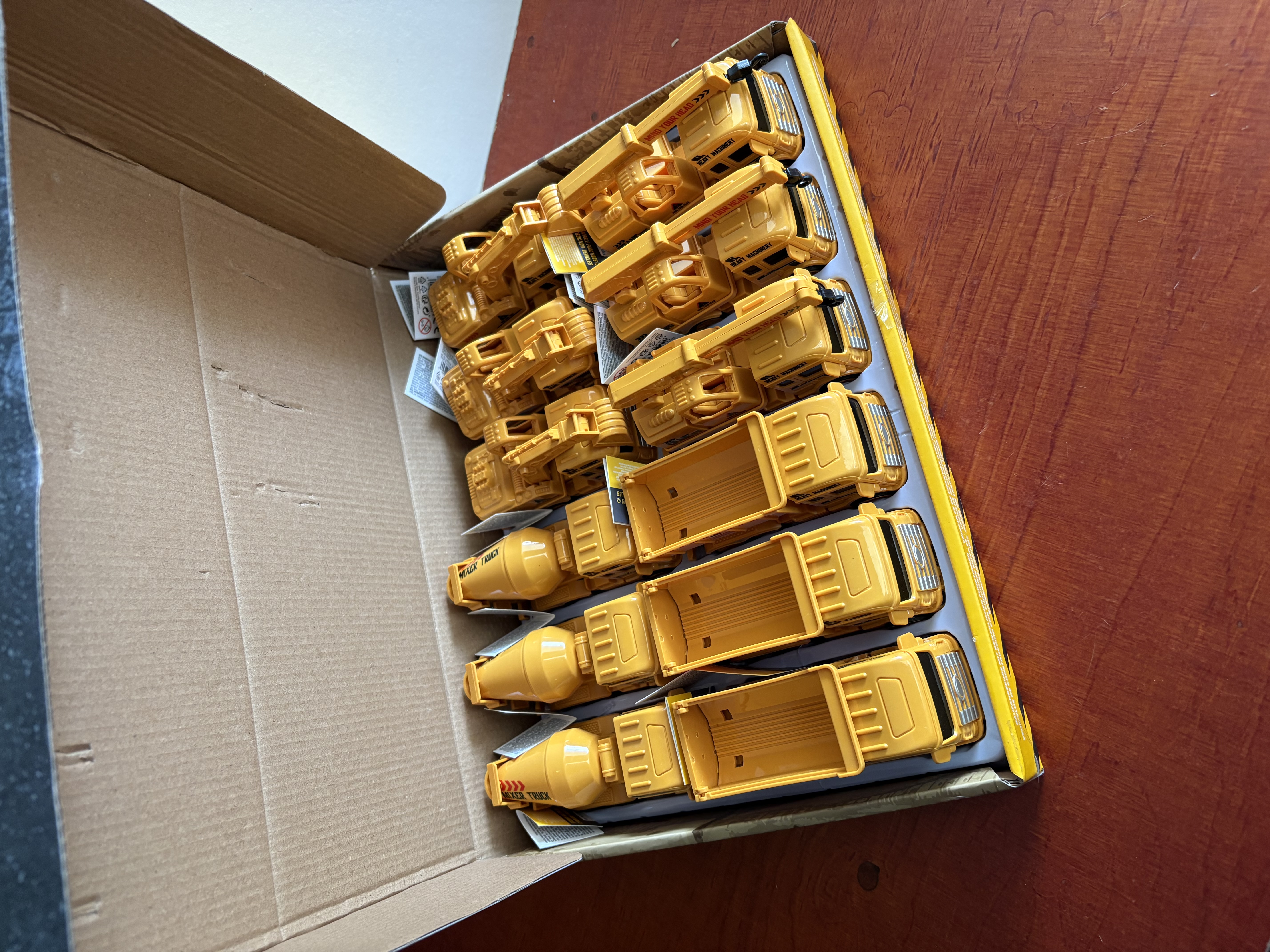 Auto's in doos (nummer 3) – kavel bij GSD Auctions, Zoeterwoude