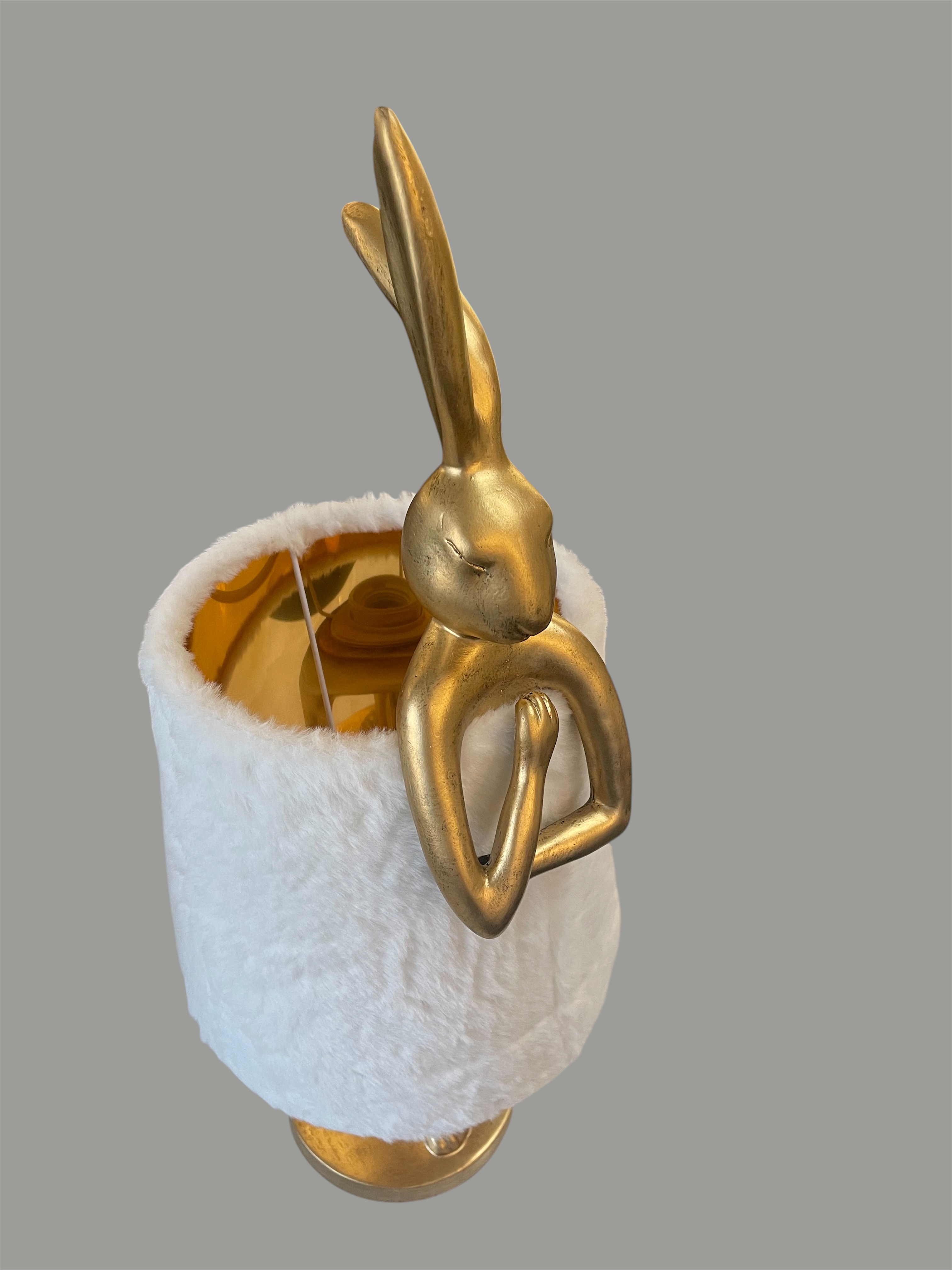 Tafellamp konijn goud met wit 68cm (nieuwe product) – foto 2 – kavel bij GSD Auctions, Zoeterwoude