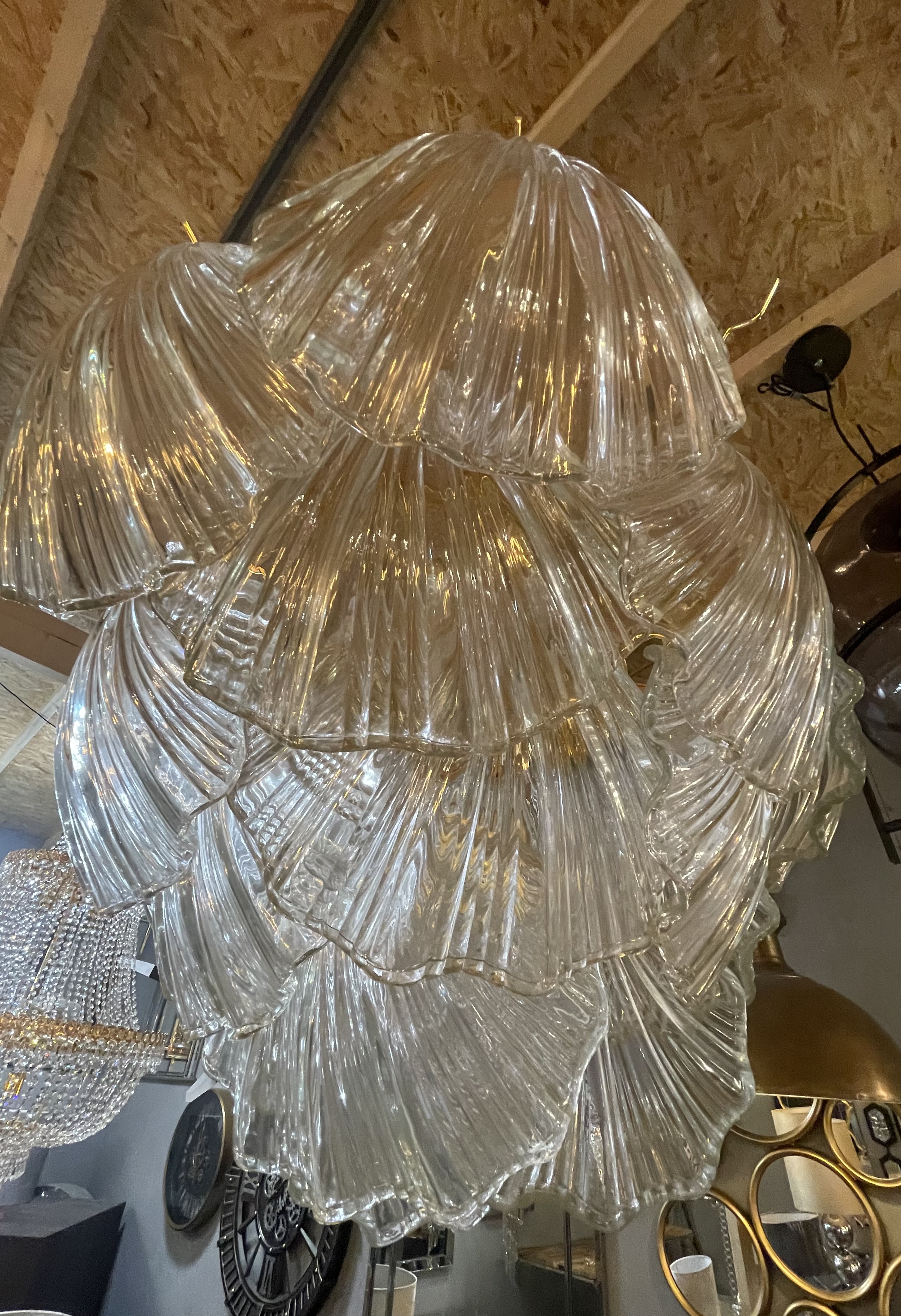 Plafondlamp met schelpen (nieuwe) – foto 2 – kavel bij GSD Auctions, Zoeterwoude