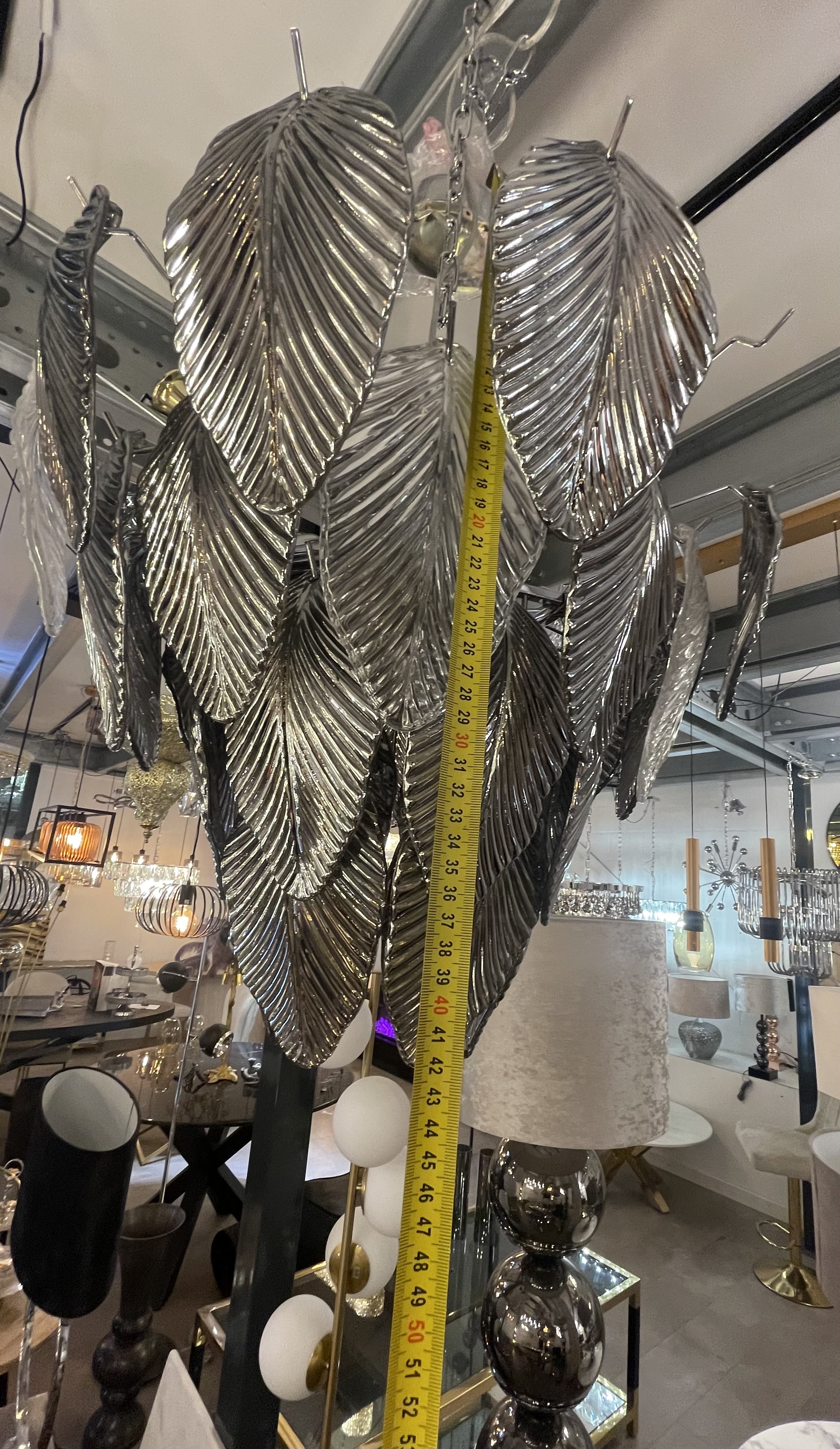 Plafondlamp met blaadjes zilver donker (nieuwe) – foto 5 – kavel bij GSD Auctions, Zoeterwoude