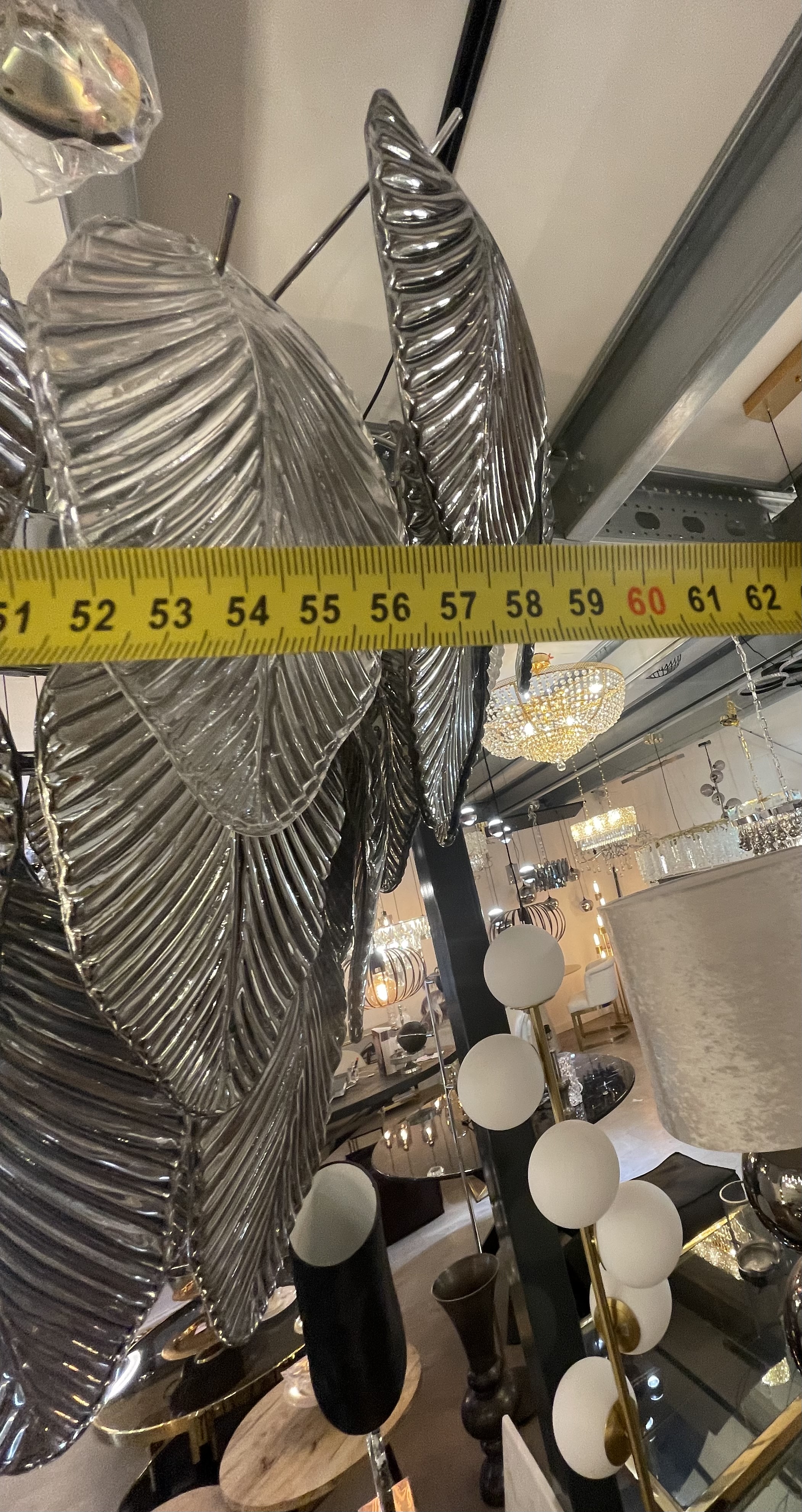 Plafondlamp met blaadjes zilver donker (nieuwe) – foto 6 – kavel bij GSD Auctions, Zoeterwoude