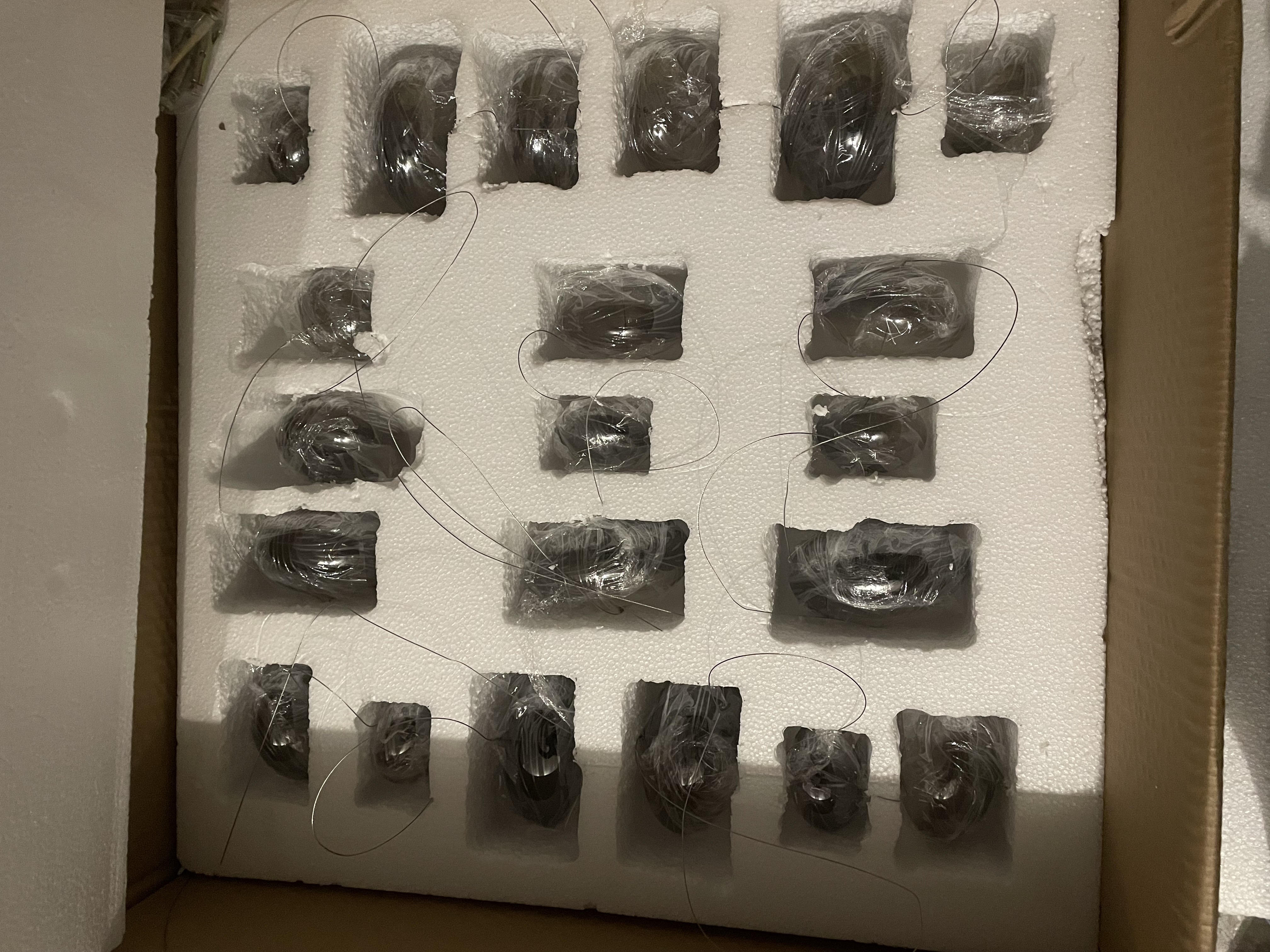 Led plafondlamp Bubbels(nieuwe product) – foto 8 – kavel bij GSD Auctions, Zoeterwoude