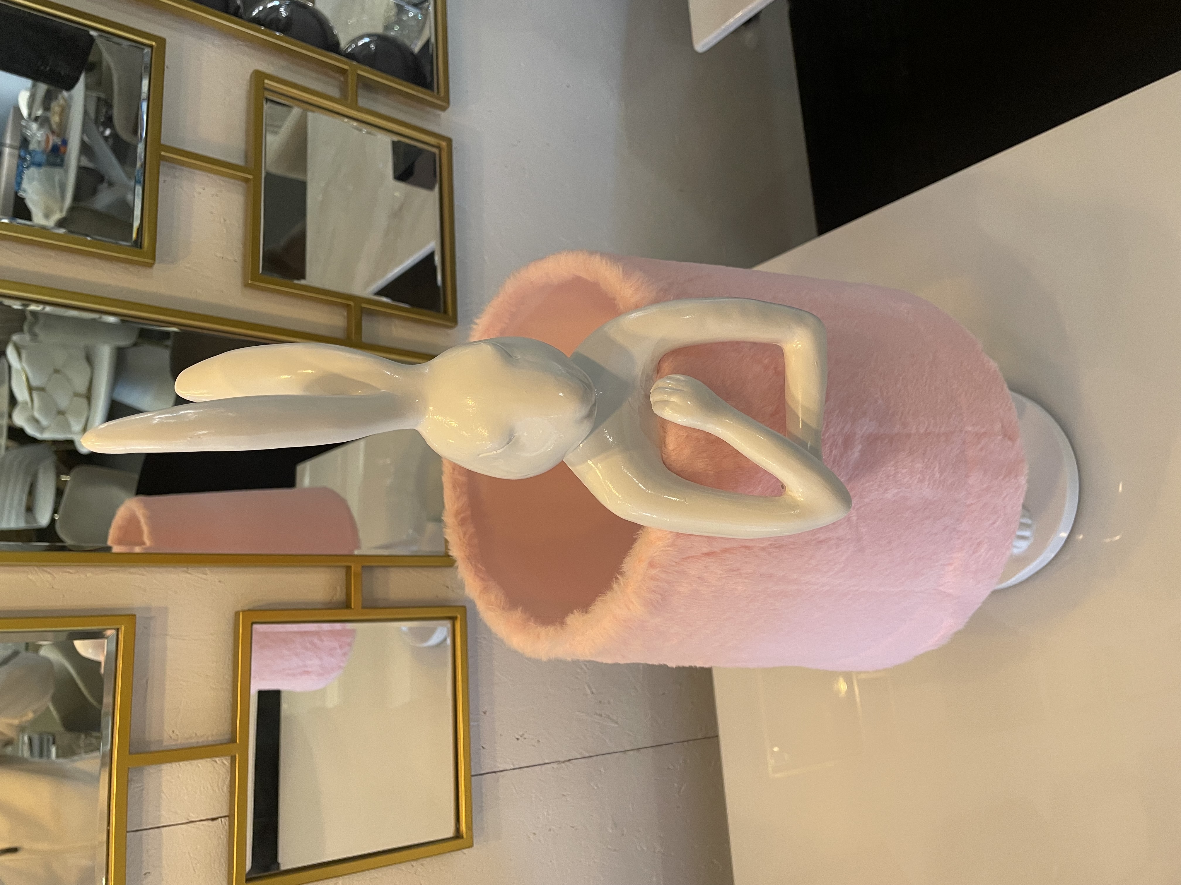 Tafellamp konijn witte met roze 68cm (nieuwe product) – foto 3 – kavel bij GSD Auctions, Zoeterwoude