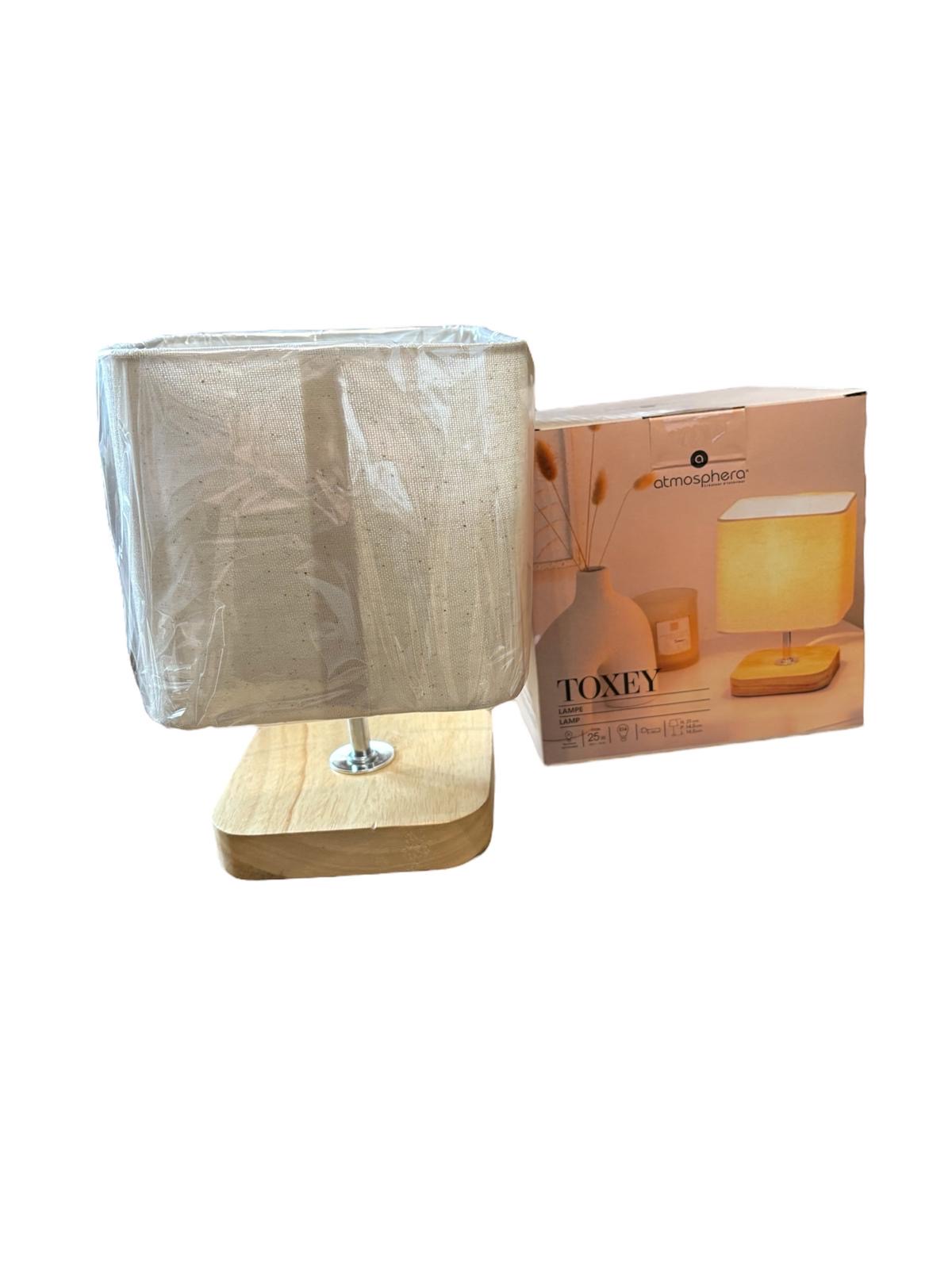 2x houten kleine tafellampen voet met kapjes – foto 3 – kavel bij GSD Auctions, Zoeterwoude