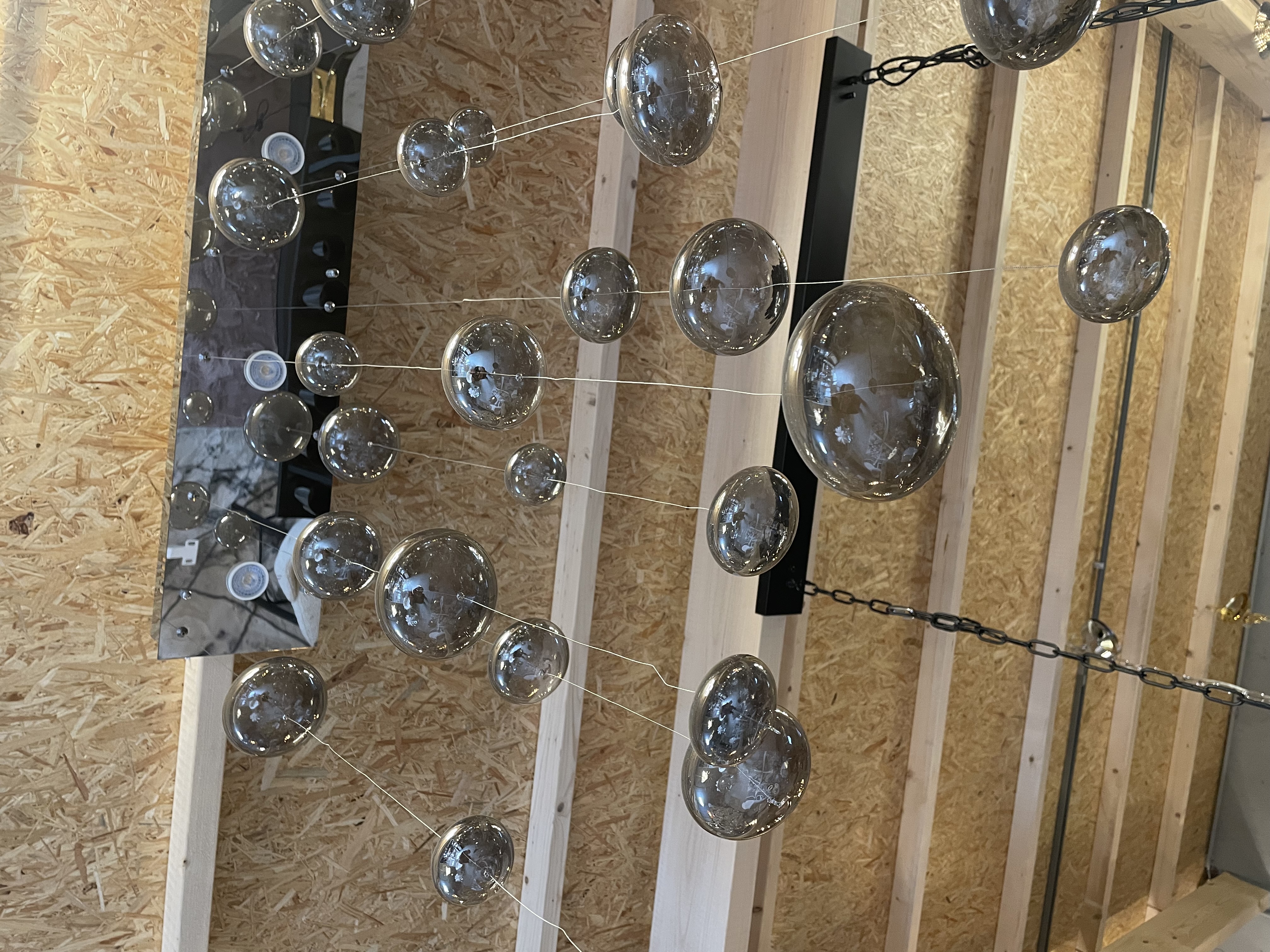 Rechthoekige plafondlamp met Bubbels led verlichting (nieuwe) – foto 2 – kavel bij GSD Auctions, Zoeterwoude