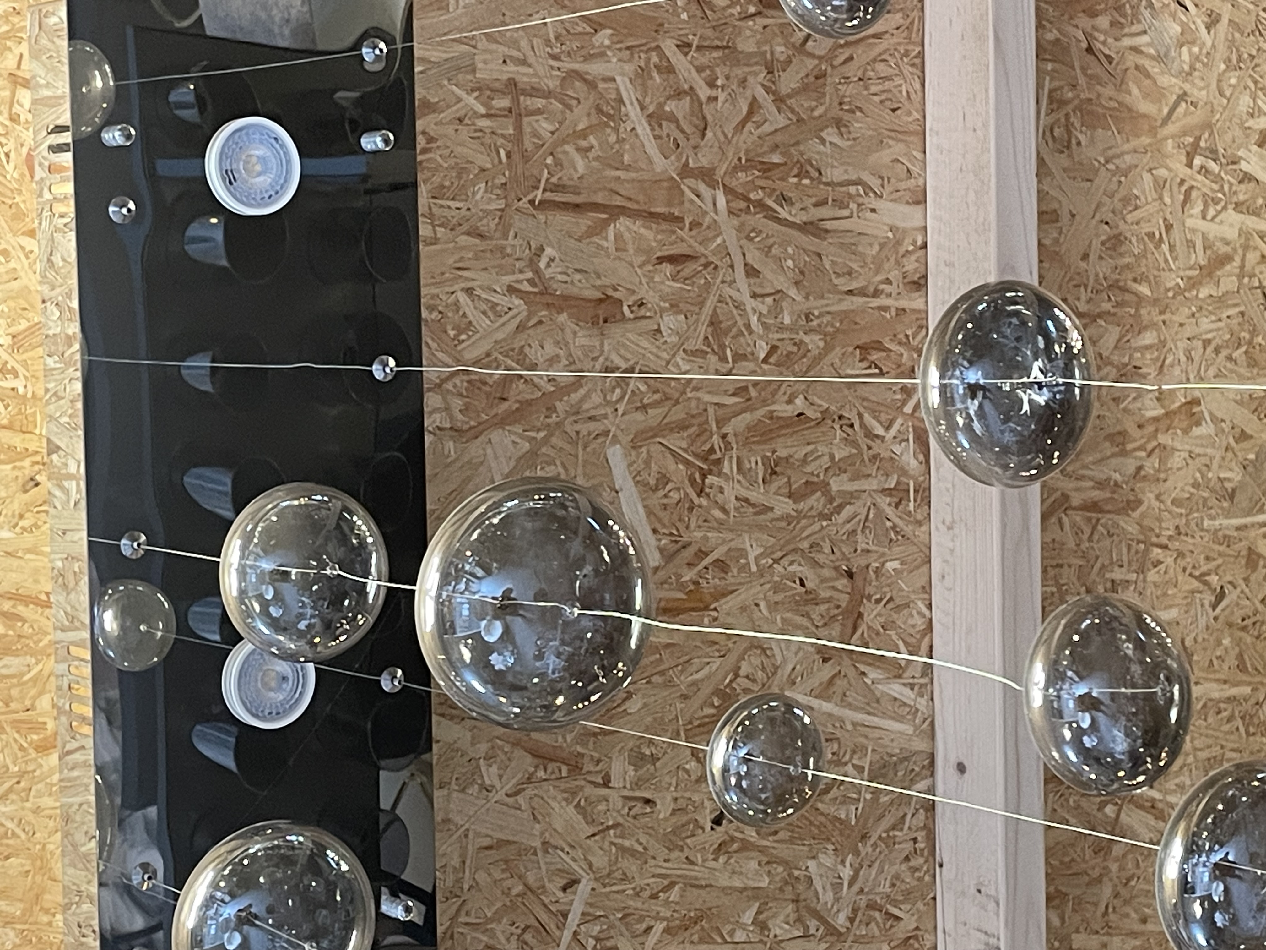 Rechthoekige plafondlamp met Bubbels led verlichting (nieuwe) – foto 3 – kavel bij GSD Auctions, Zoeterwoude