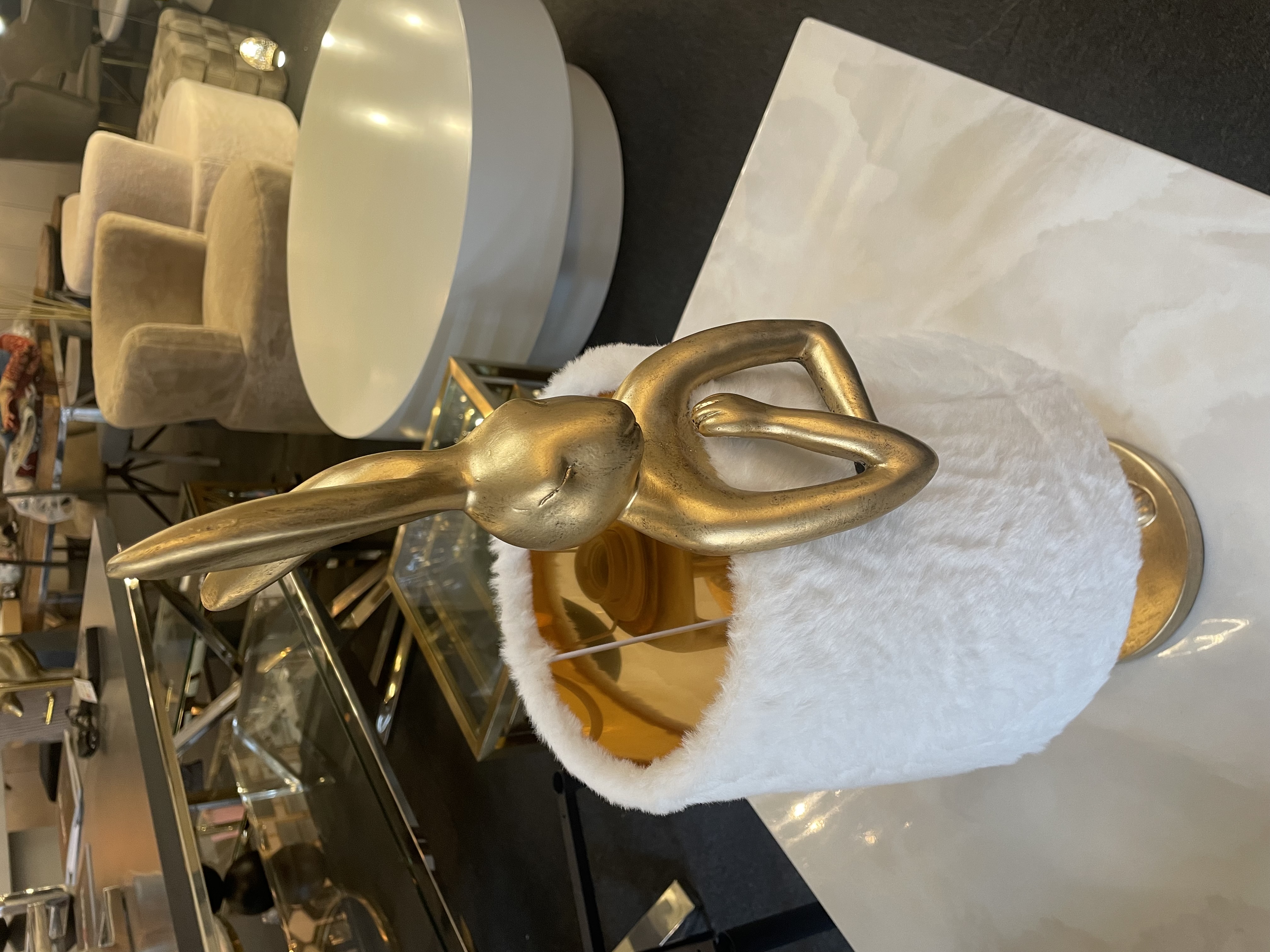 Tafellamp konijn goud met wit 68cm (nieuwe product) – foto 3 – kavel bij GSD Auctions, Zoeterwoude